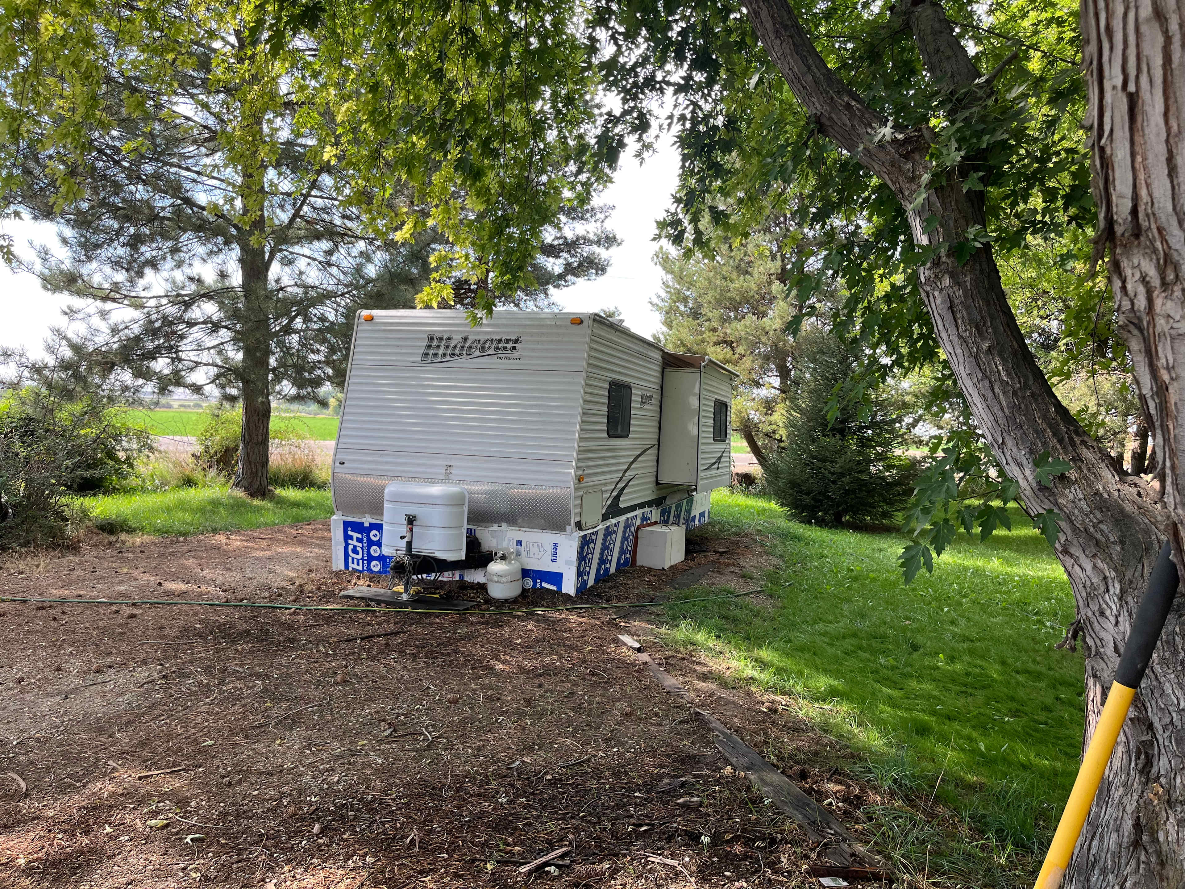 Forest-feel RV and Trailer Camp
