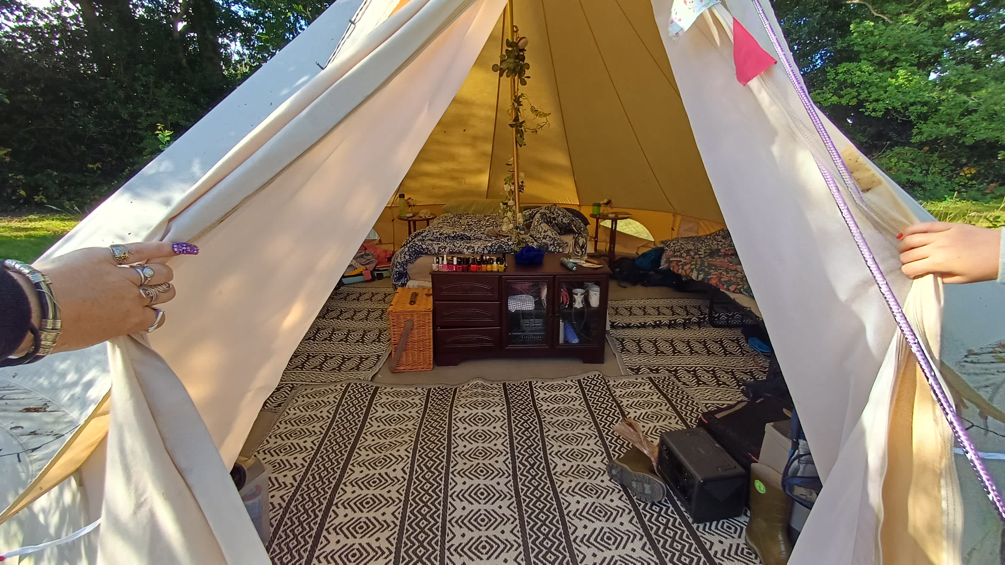 Fleets Paddock Glamping & Camping