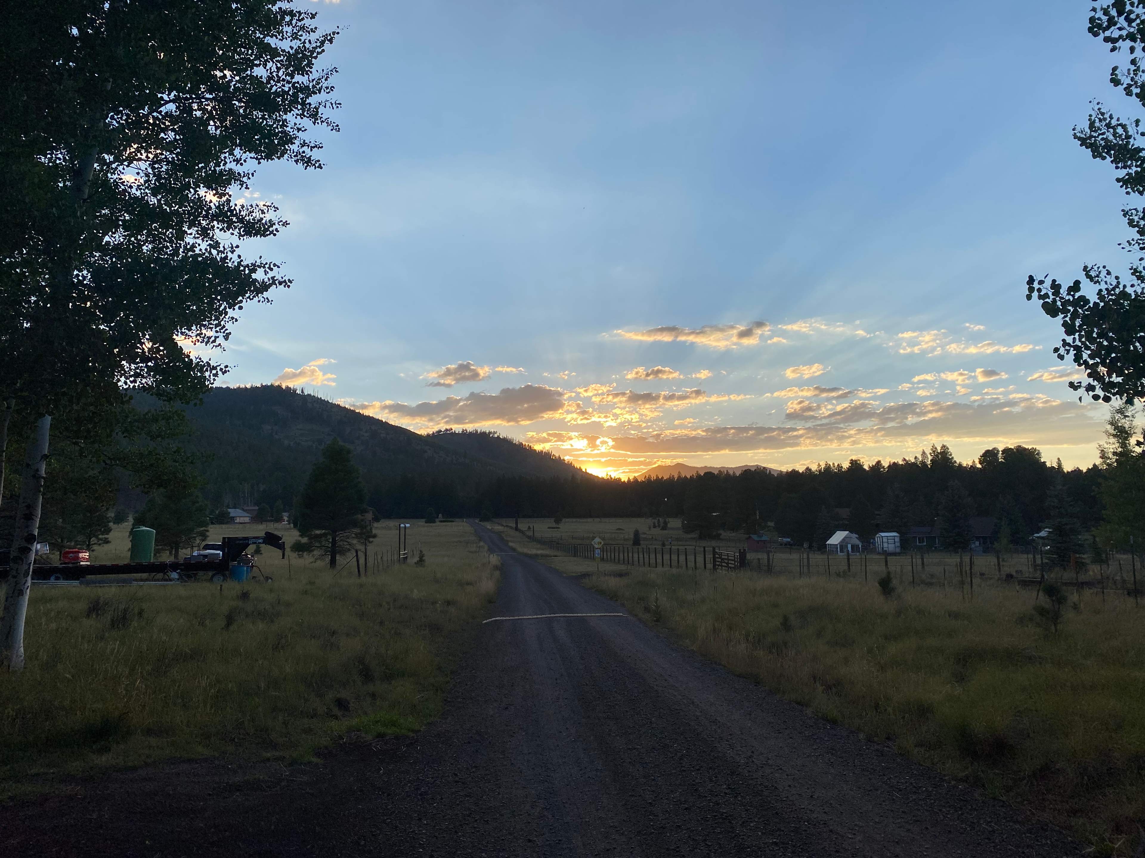 Glamper Cabin in the Aspens & Pines