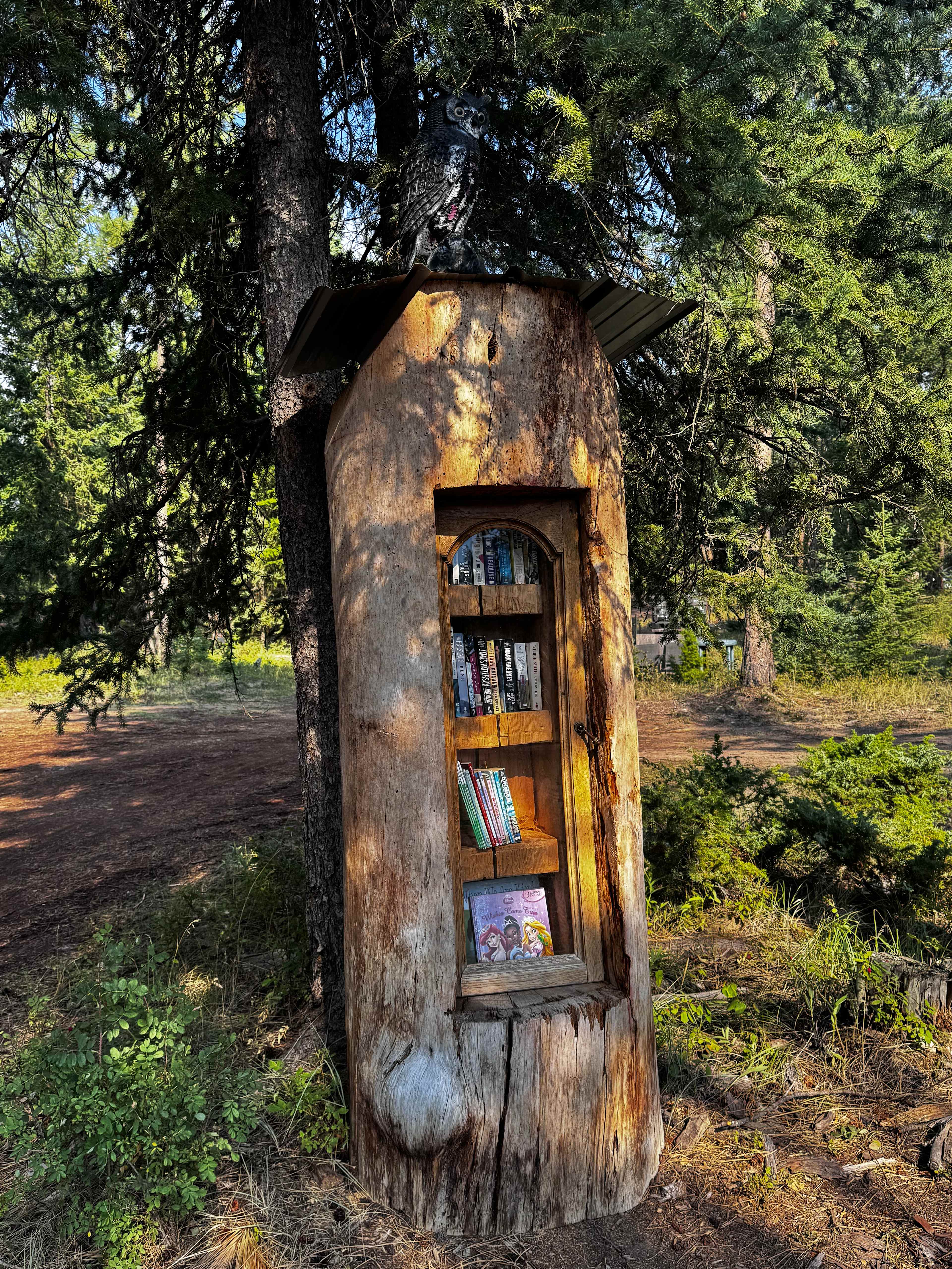 Book nook!! 
