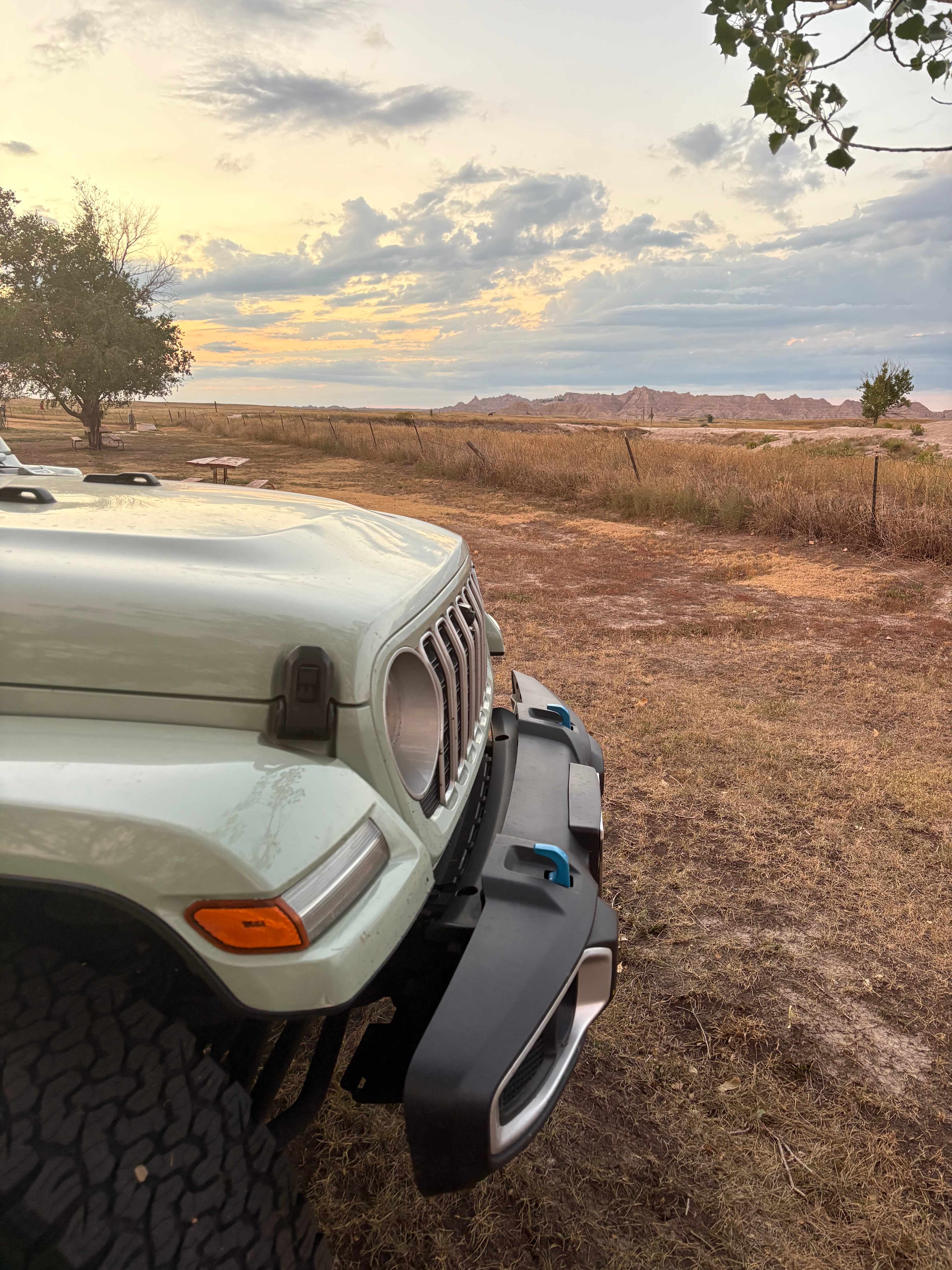 Badlands Hotel & Campground