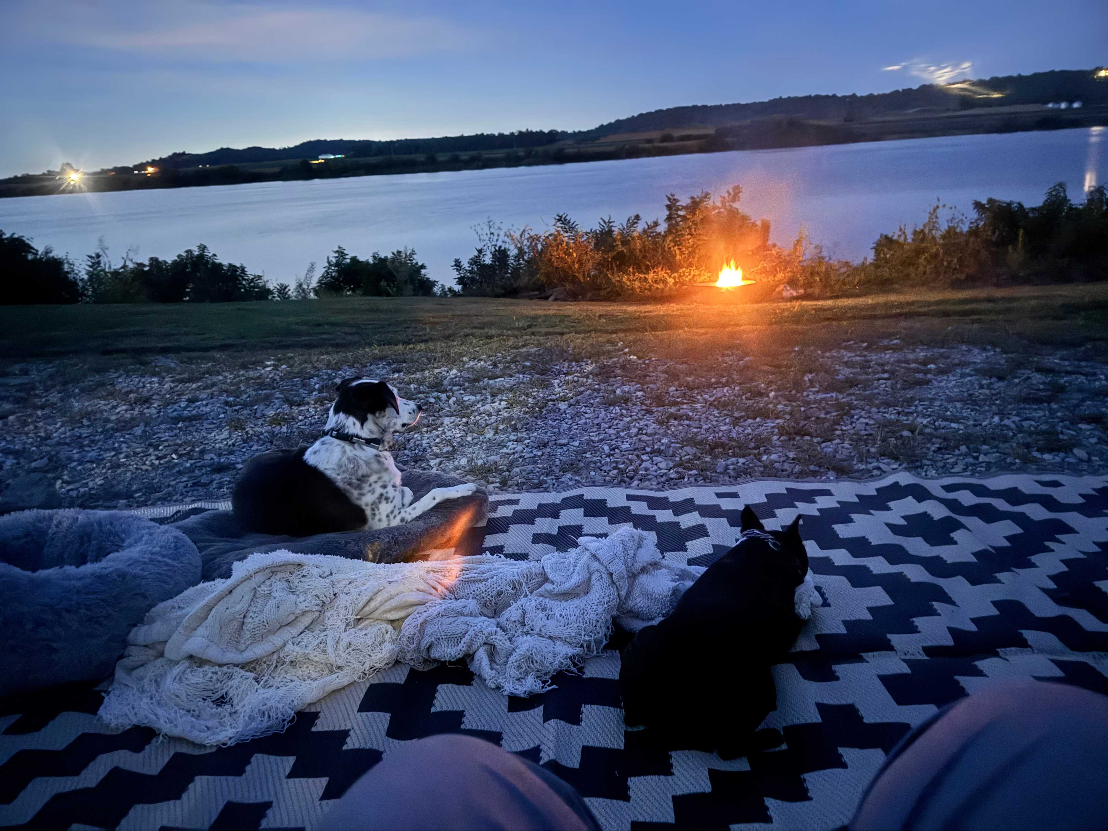 A Notch Above-RV Riverside Campsite