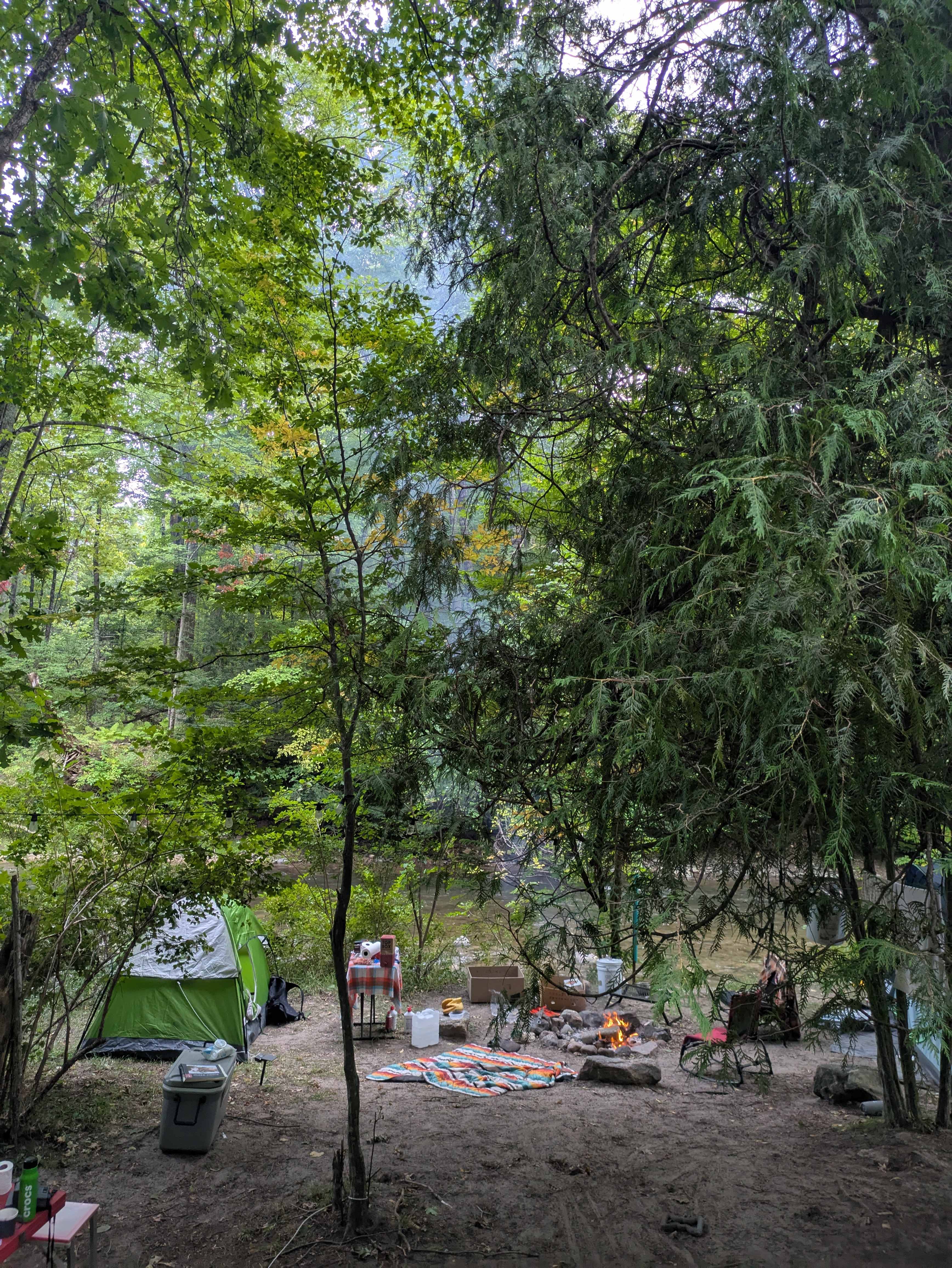 Brookhollow Riverfront Campsite