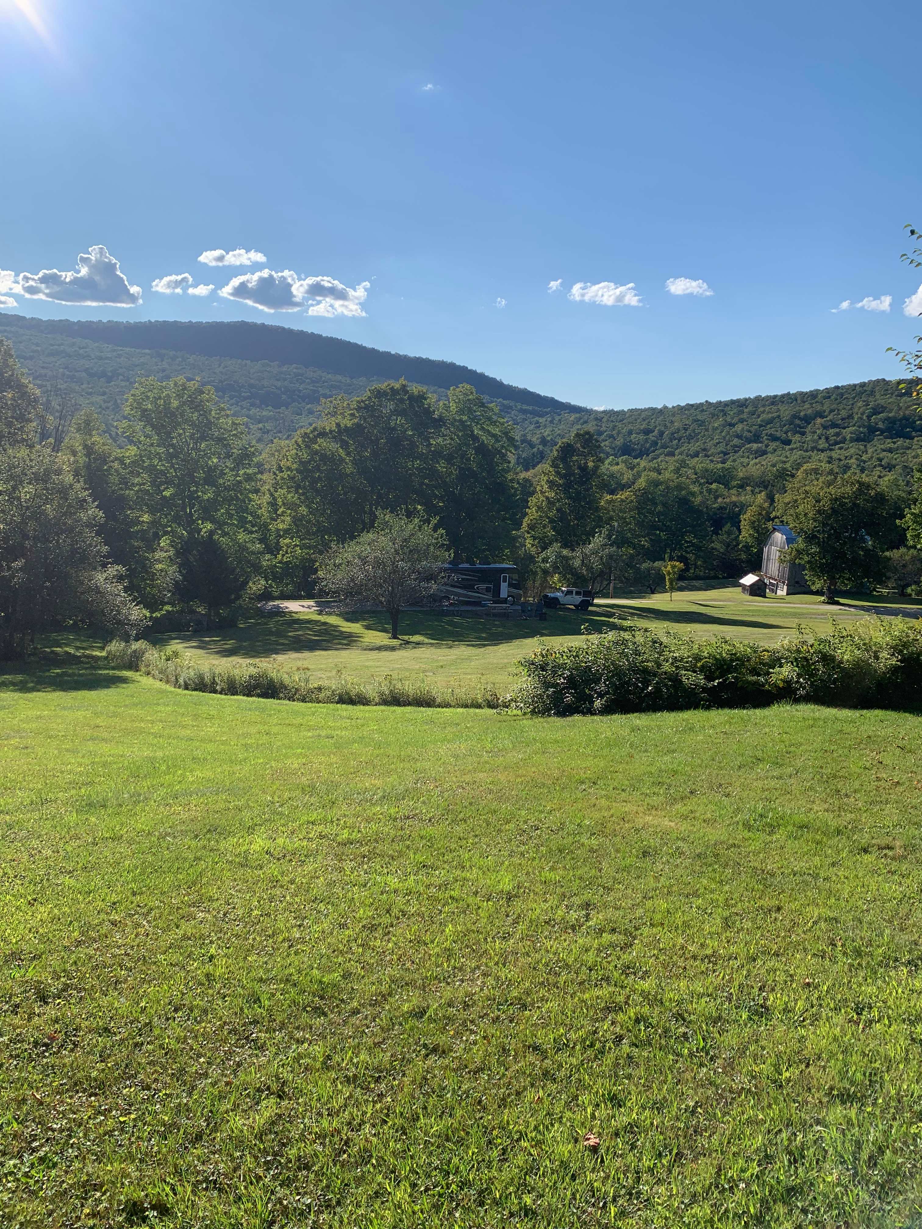 Golden Maple Farm - Camping