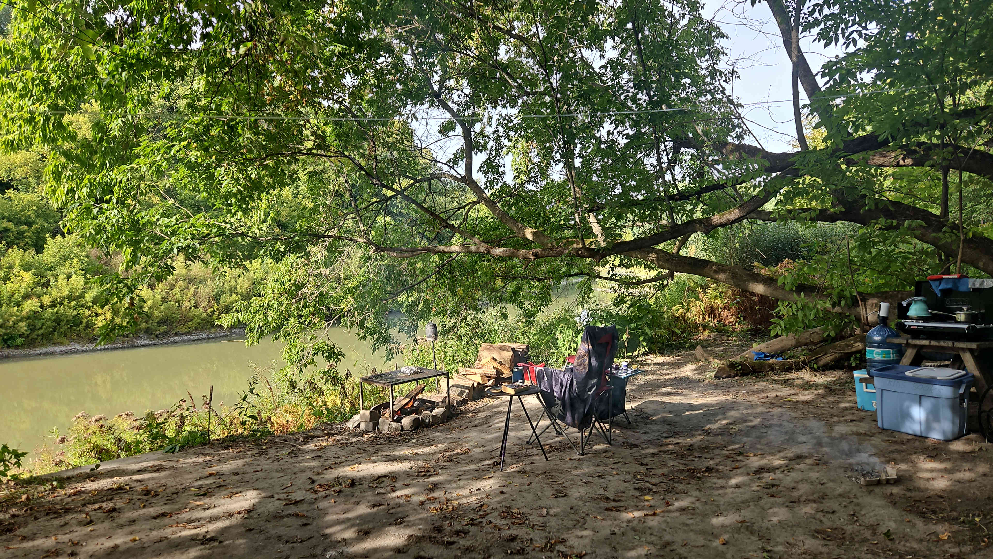 La Nation BedROCK 🤘 🏕️🔥🌲