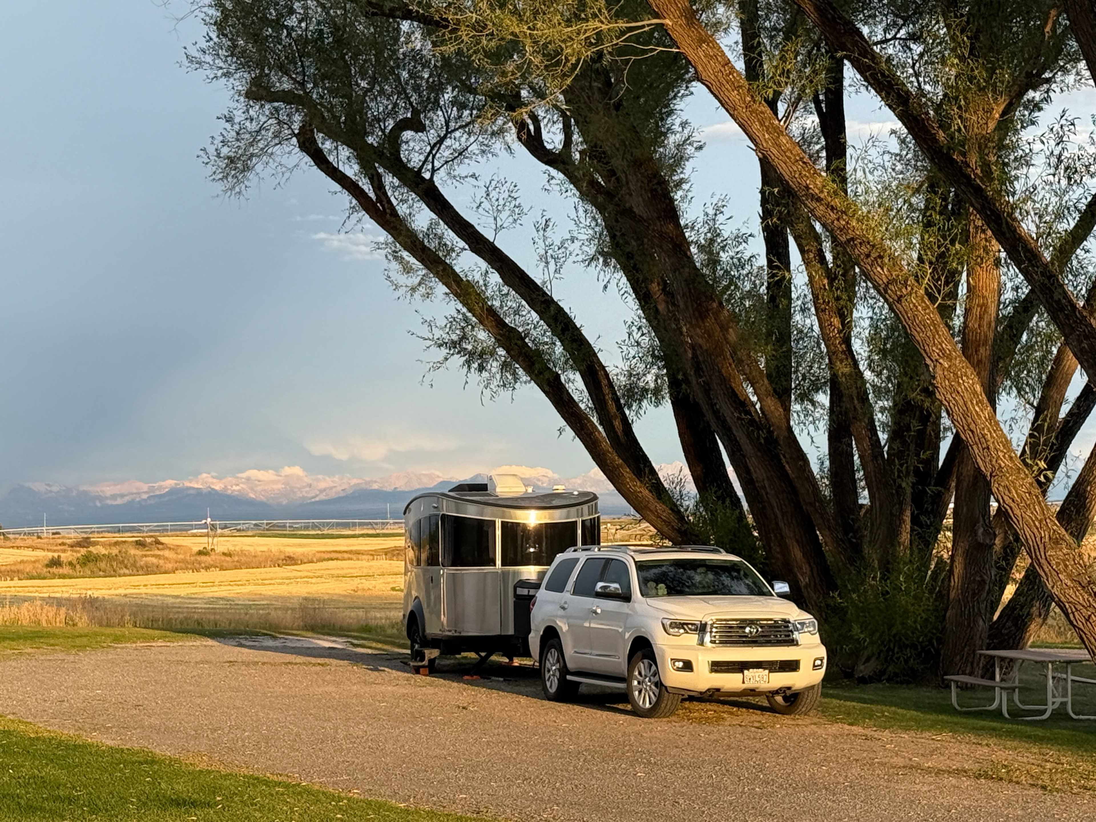 Jolley Camper and Cottages