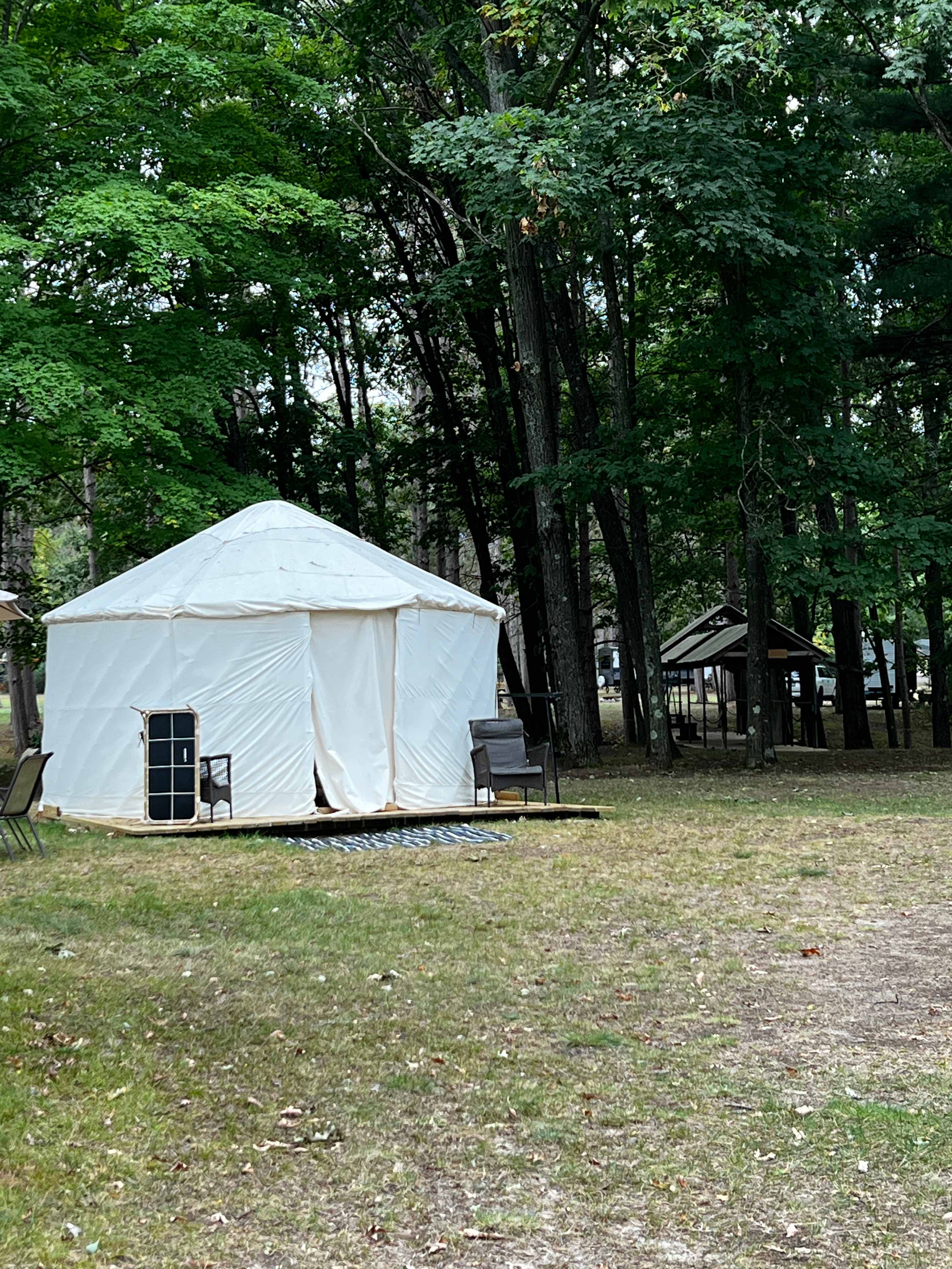 Gray's Riverside Camp