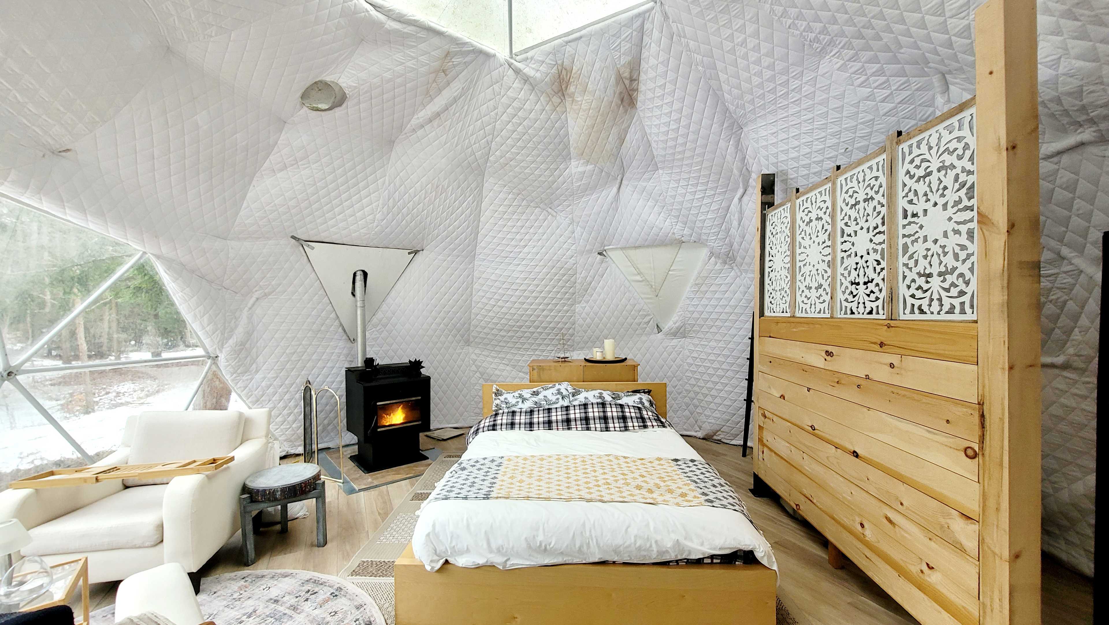 Woodlands Dome - A charming getaway