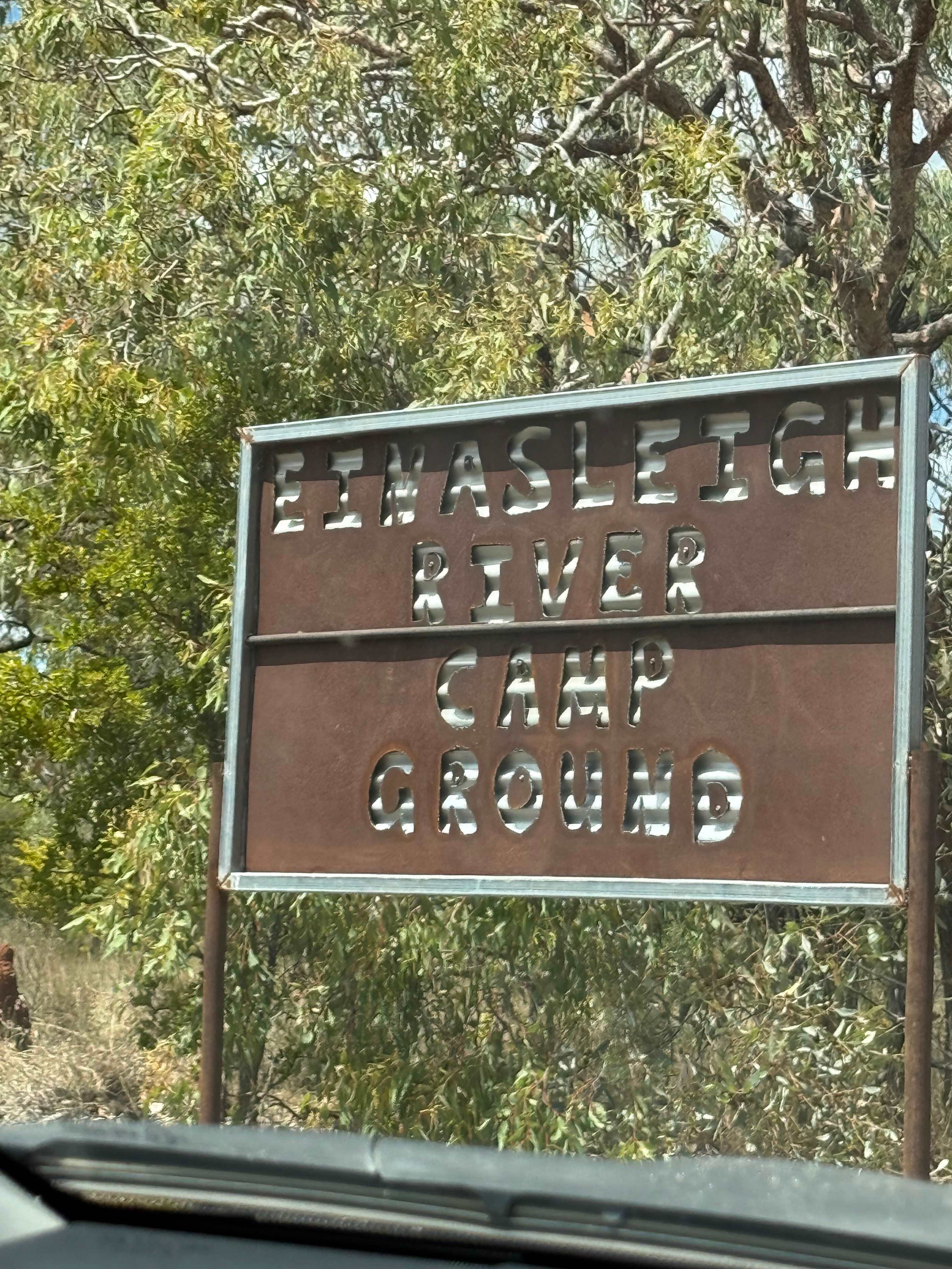 Sign on hi-way
