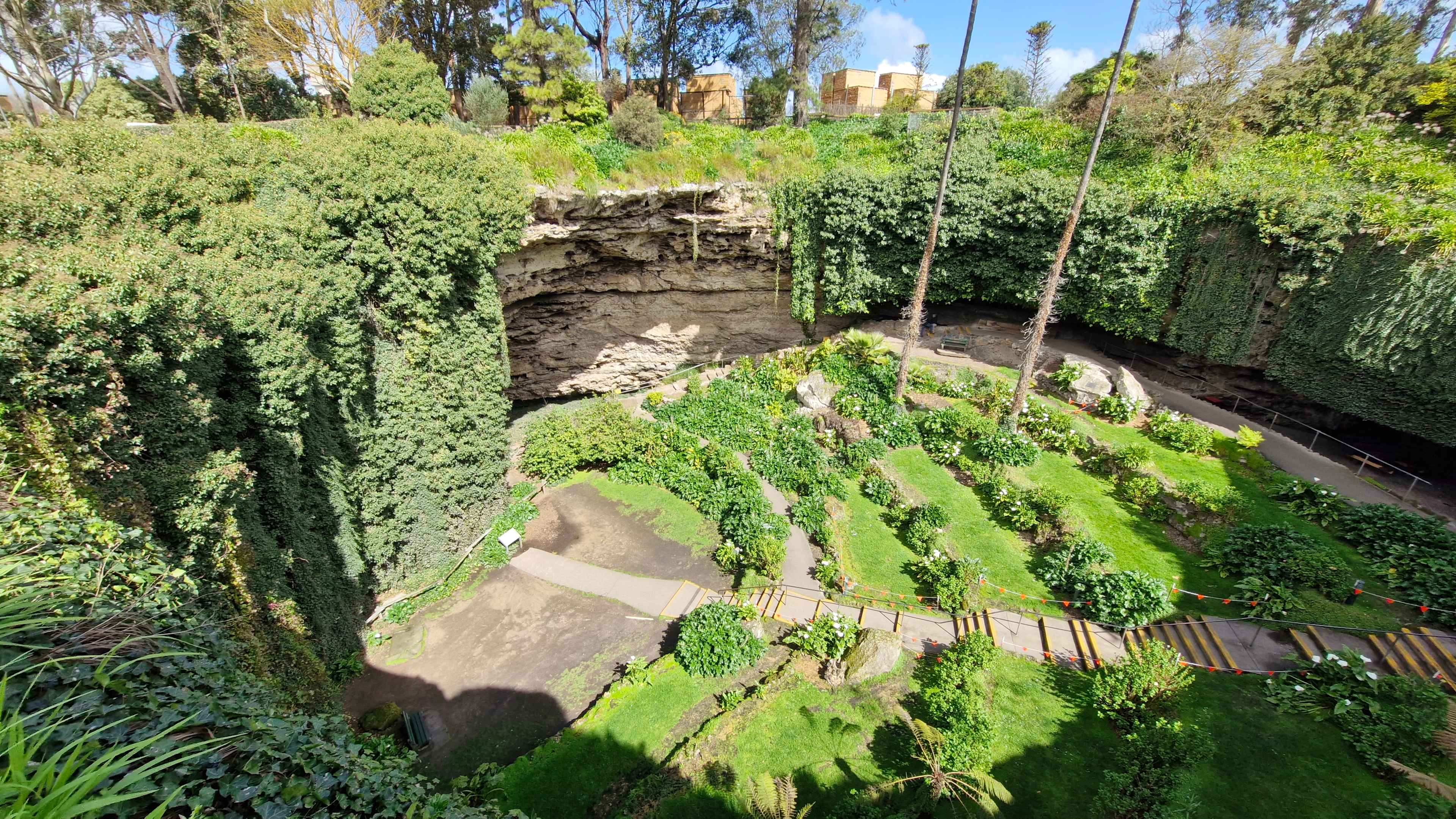 Umpherston sink hole