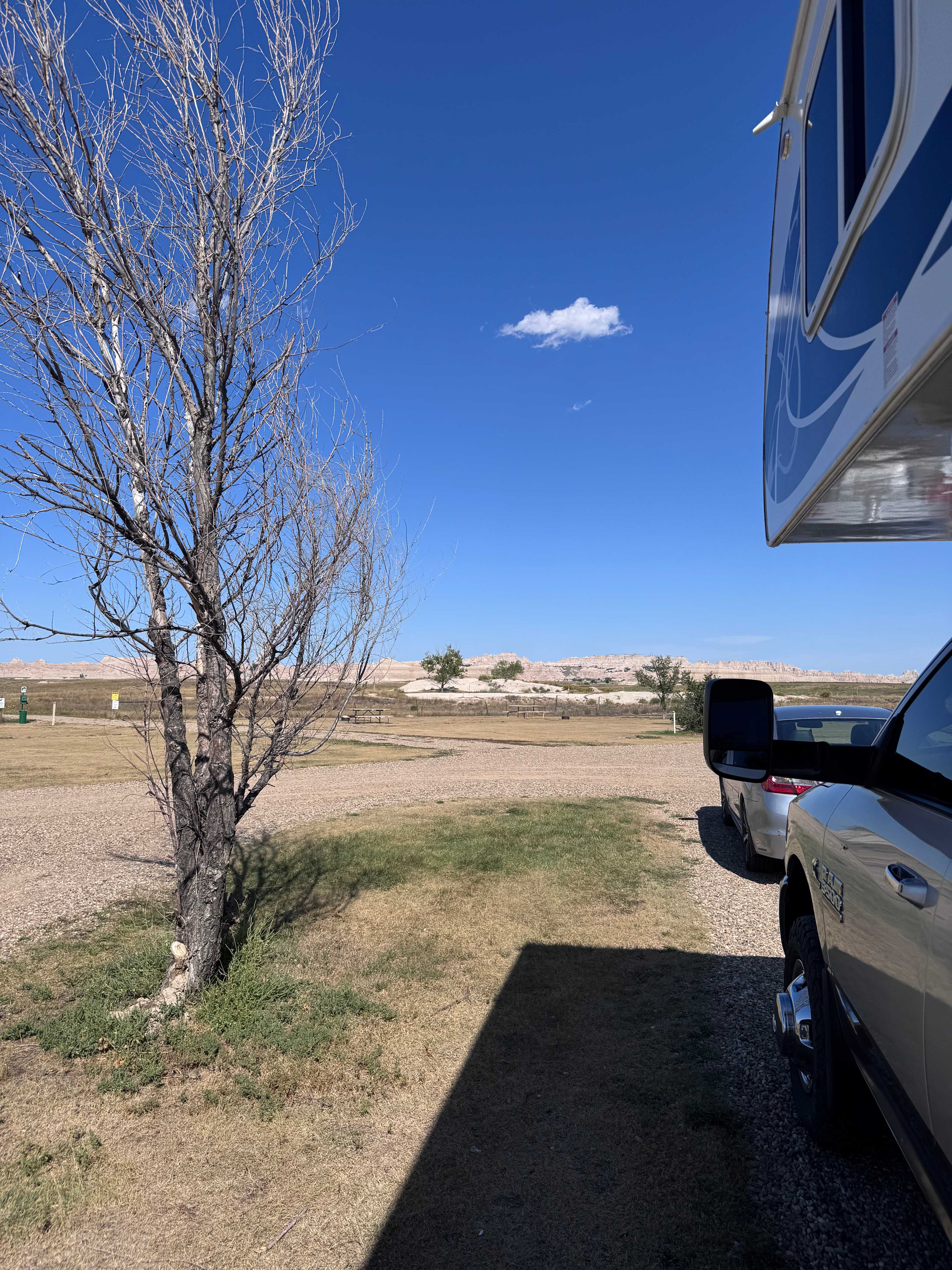 Badlands Hotel & Campground