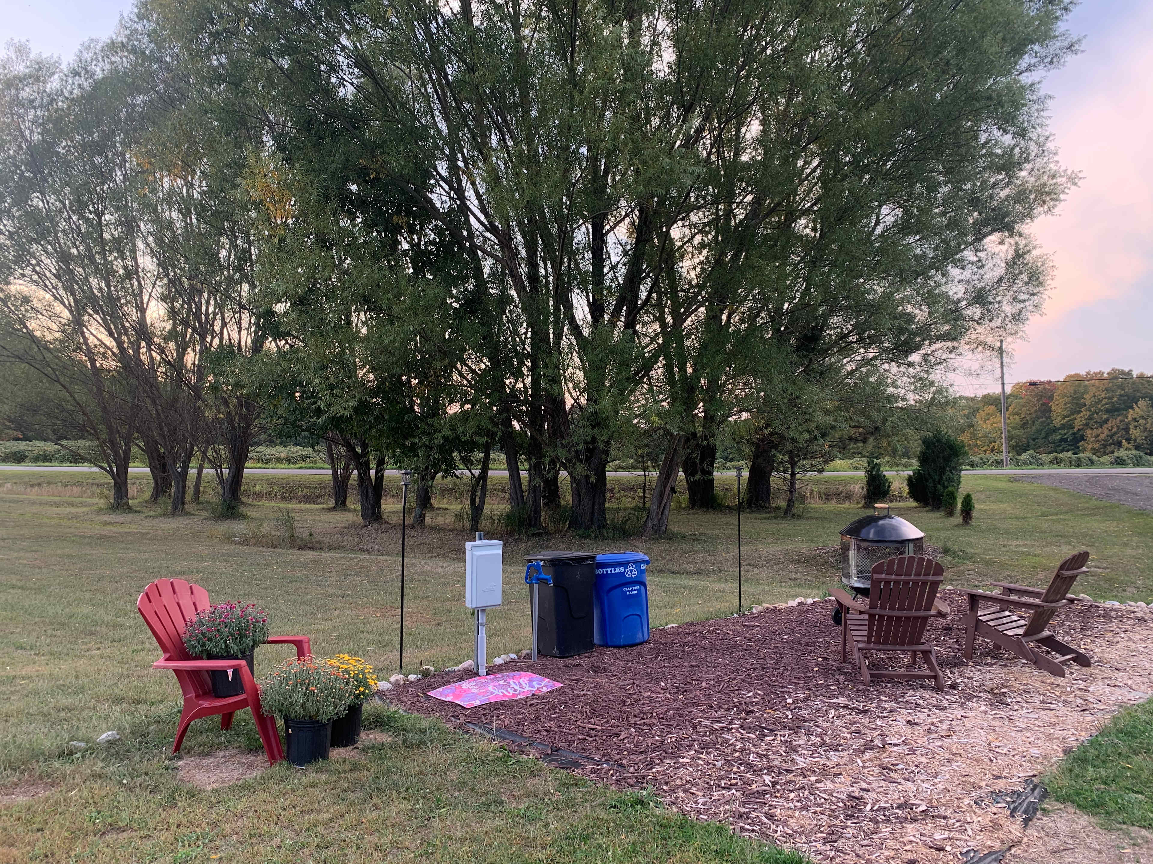 Creekside Haven Rustic Hostel