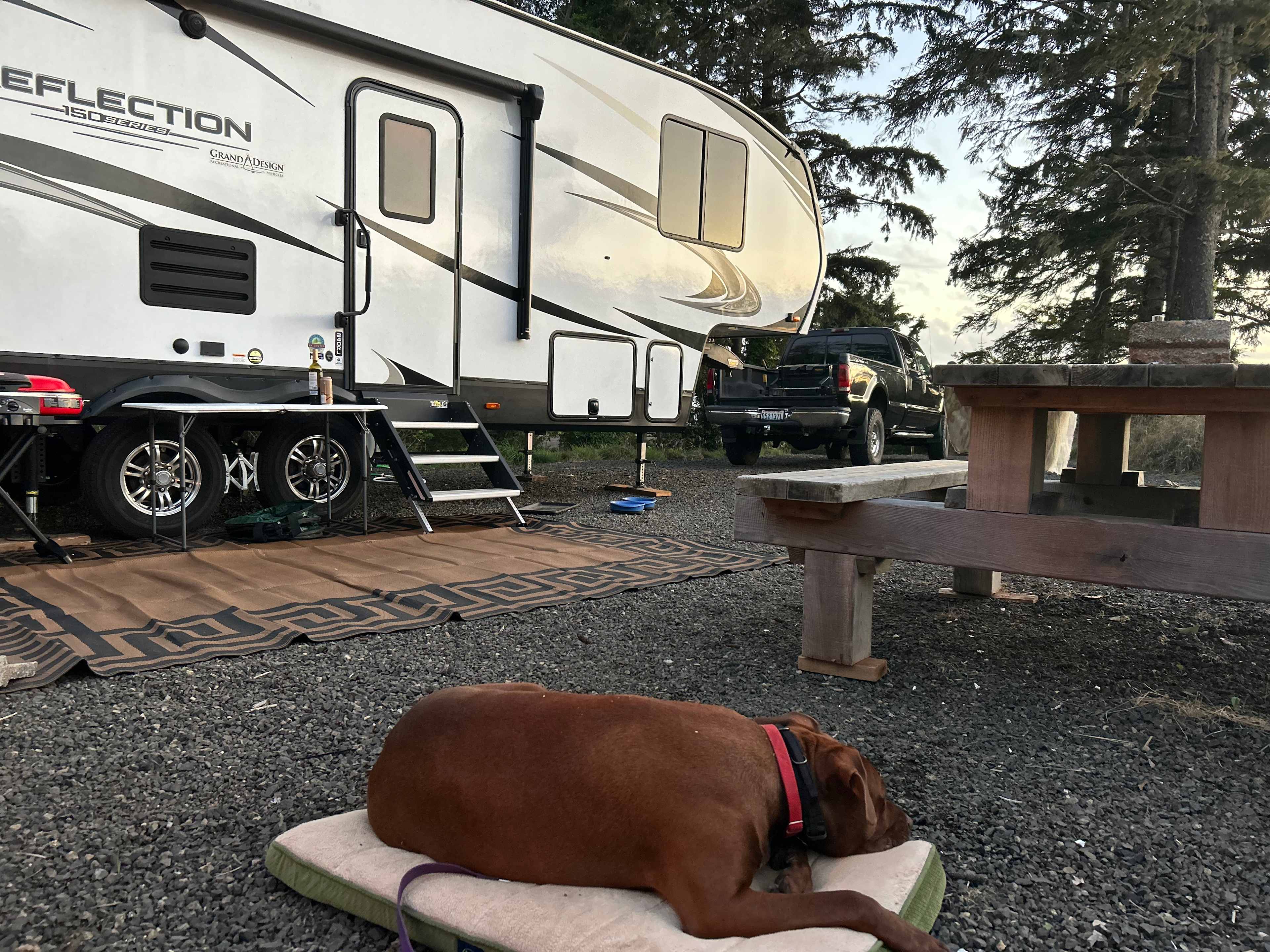 Unique Bay Front Camping - RV ONLY