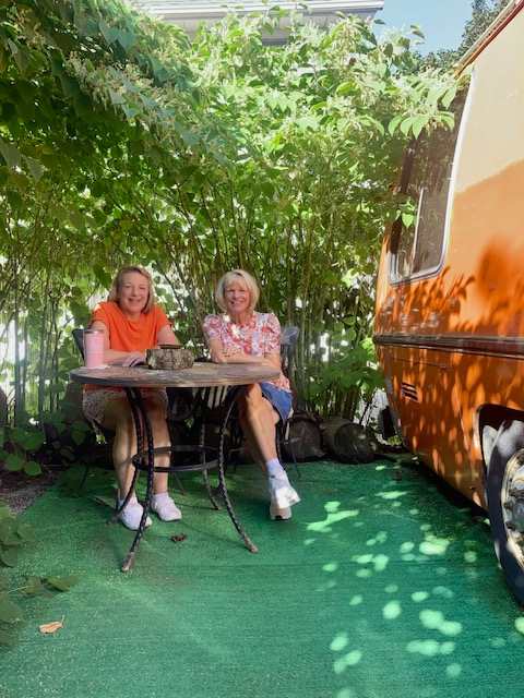 70s Vintage RV, City Glamping