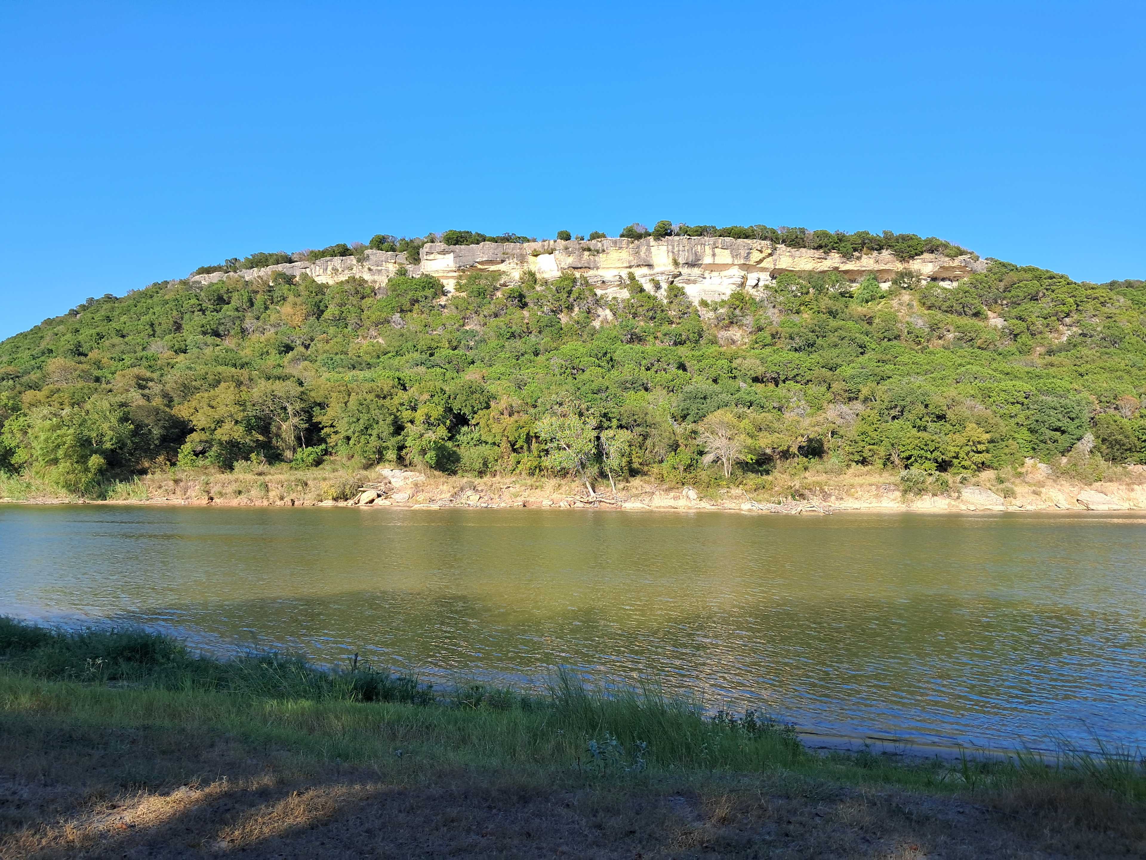 Bee Mountain River Resort