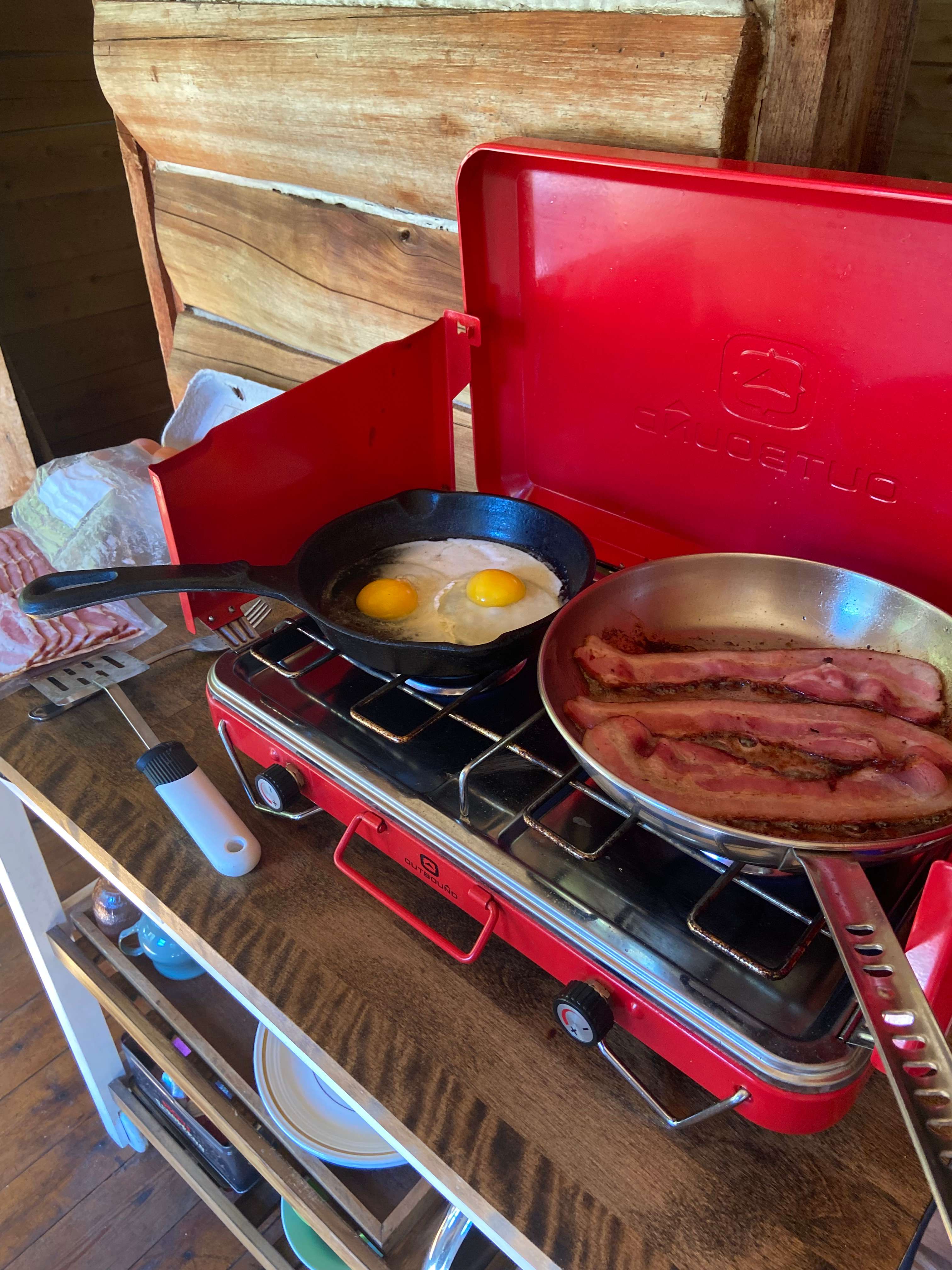 Camp Stove with propane provided, very easy and efficient to use