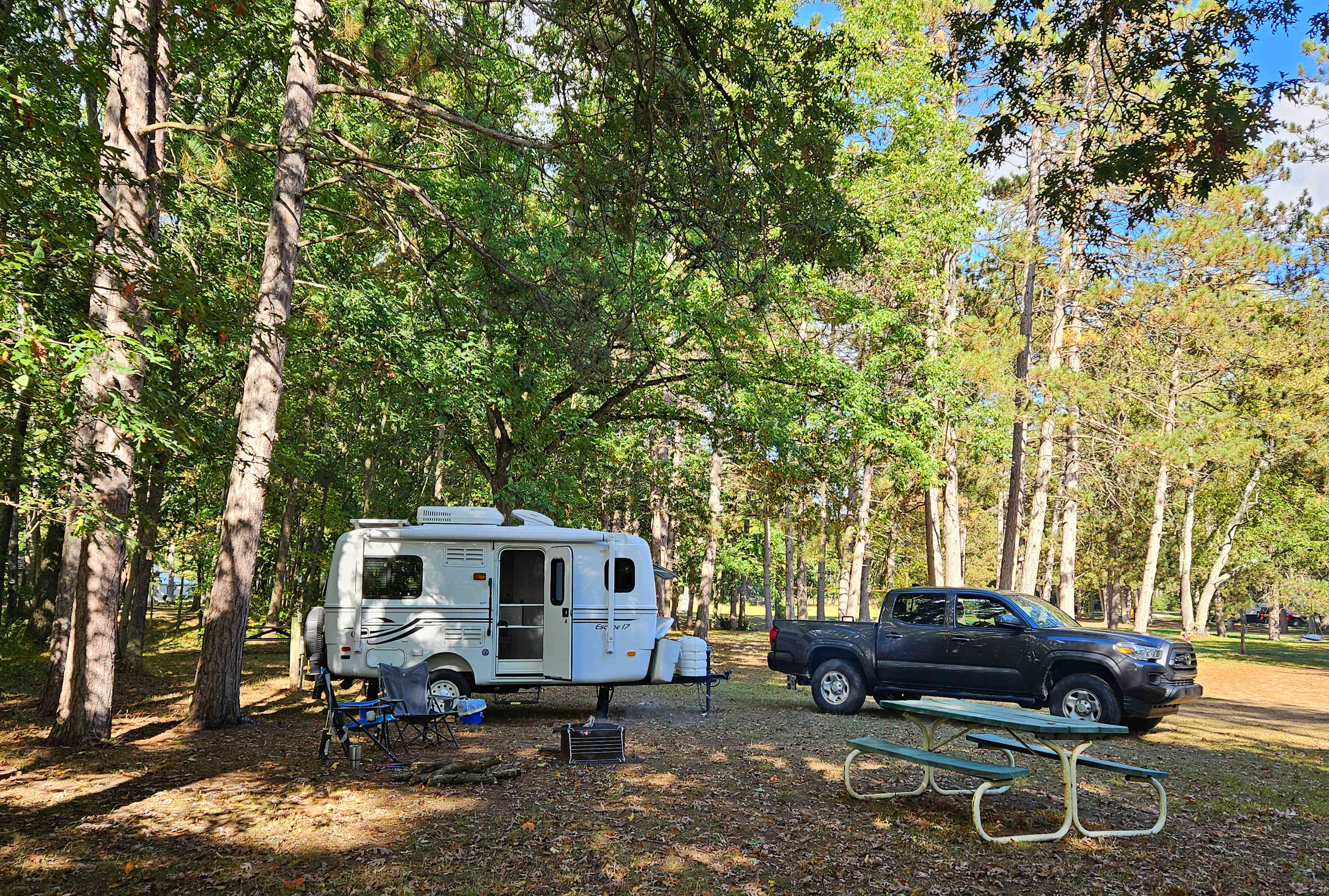 Gray's Riverside Camp