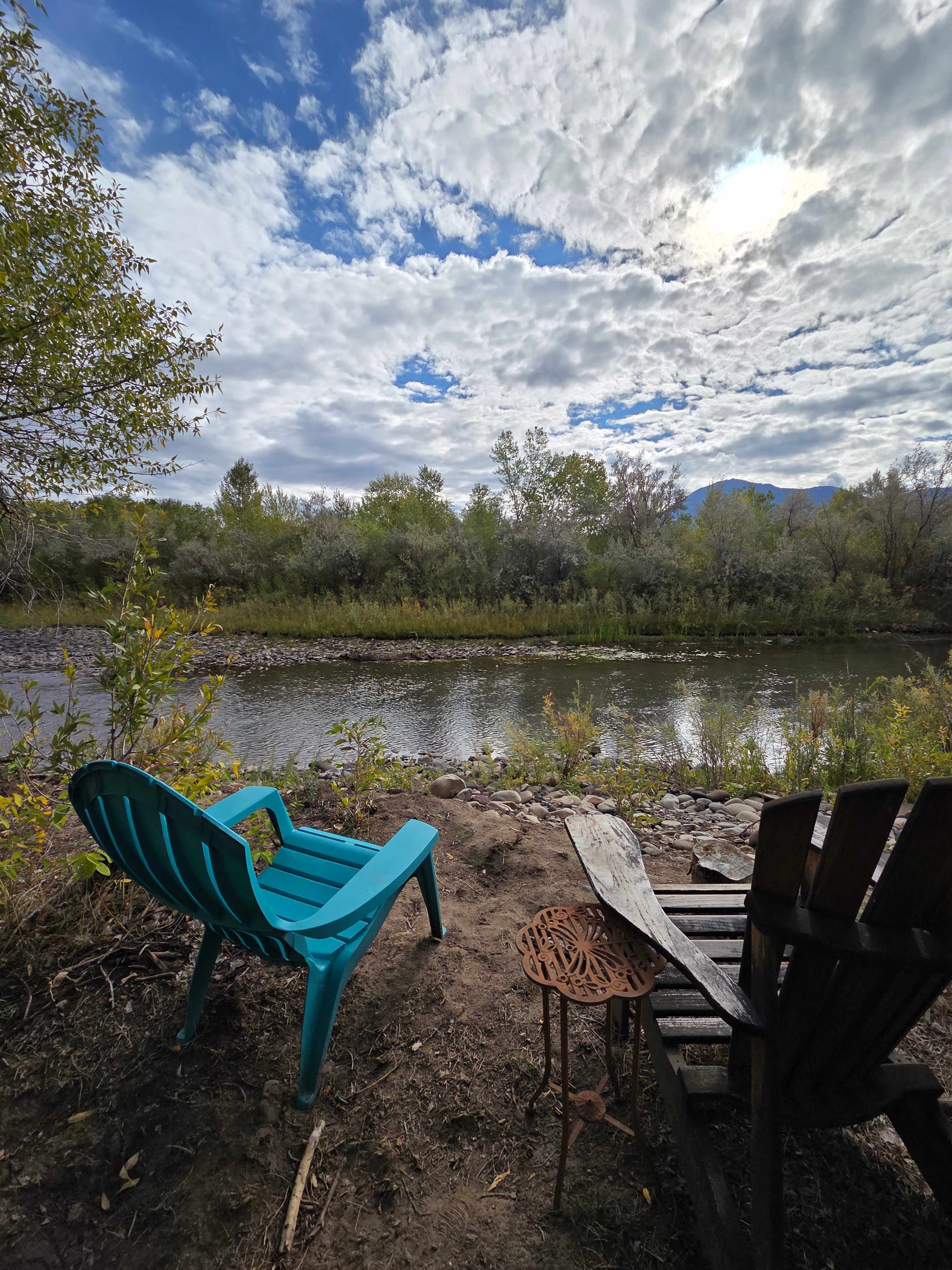 Riverwalk Yurt, luxury on river