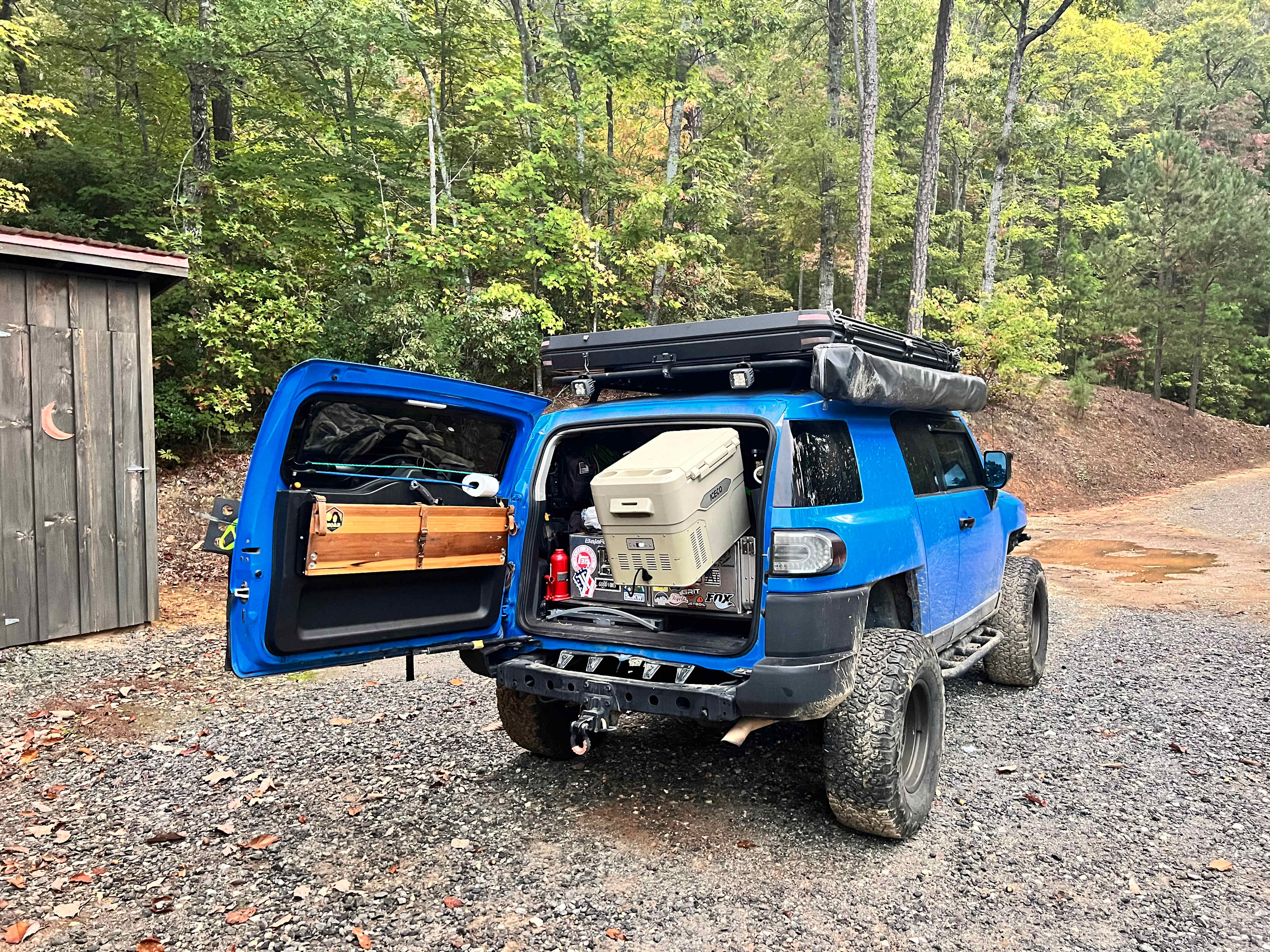 The Rowdy Bear Off-Grid Glamping