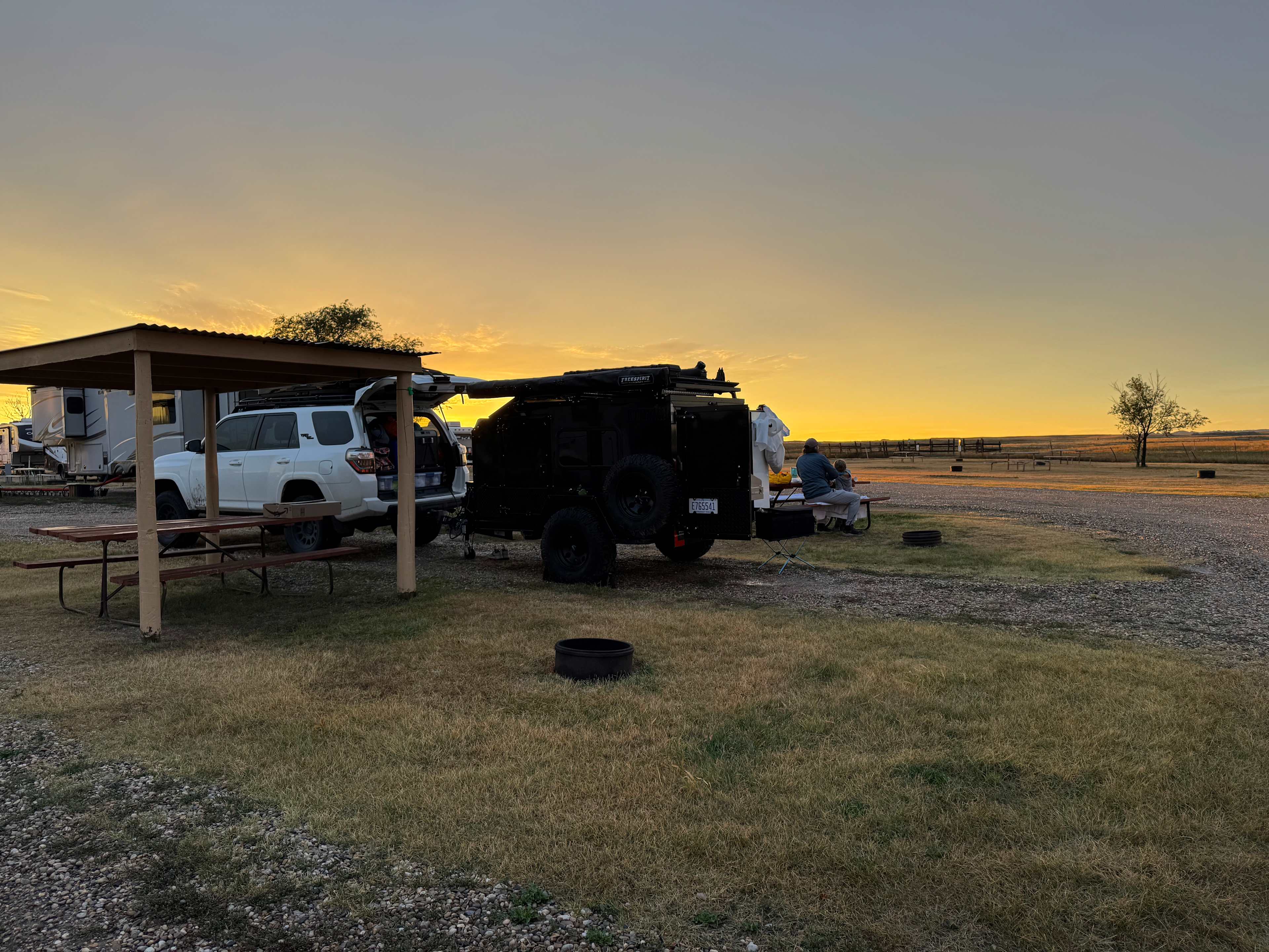 So pretty! Even has a fire ring.