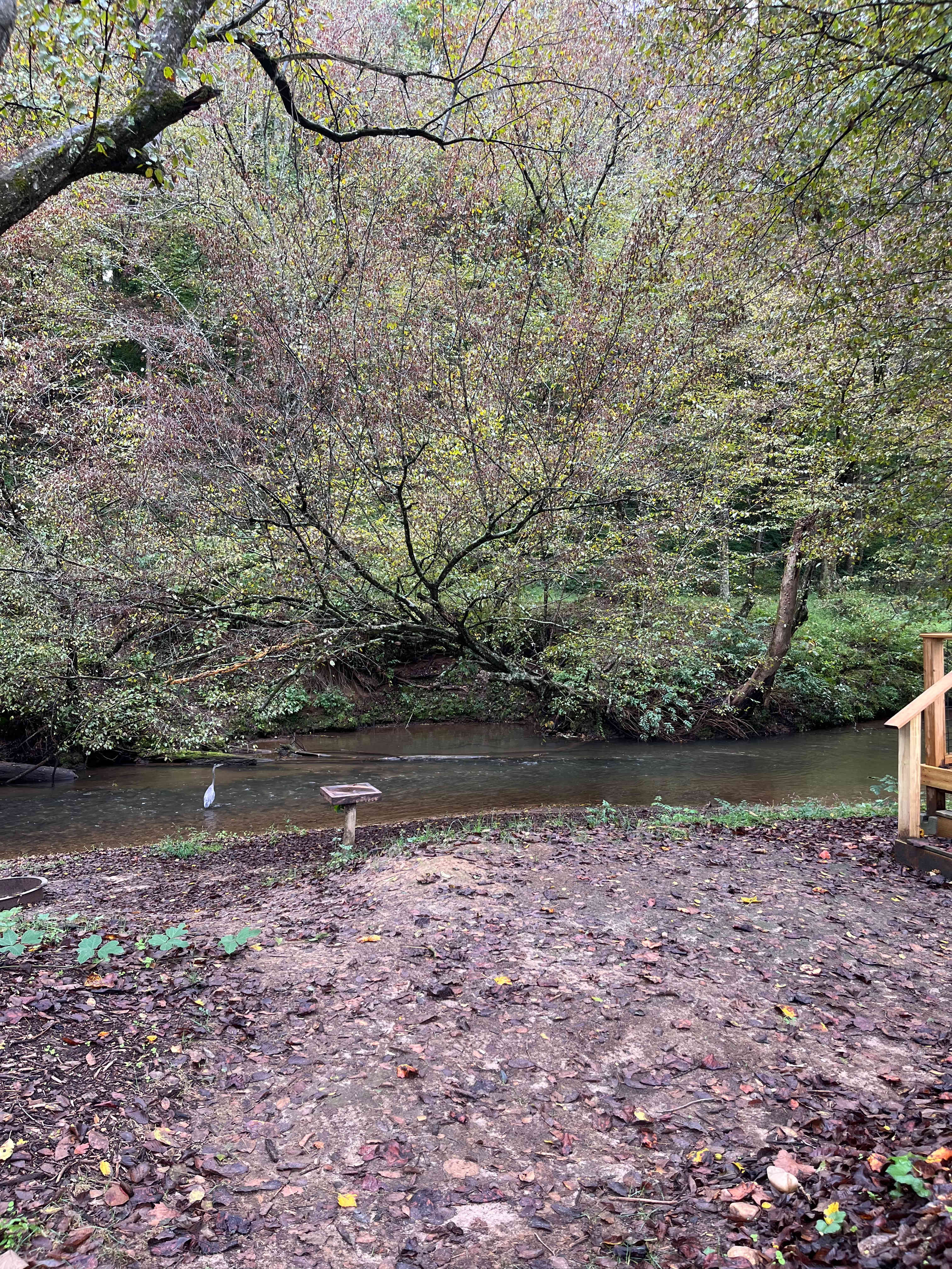 Broken Oak Riverside Getaway