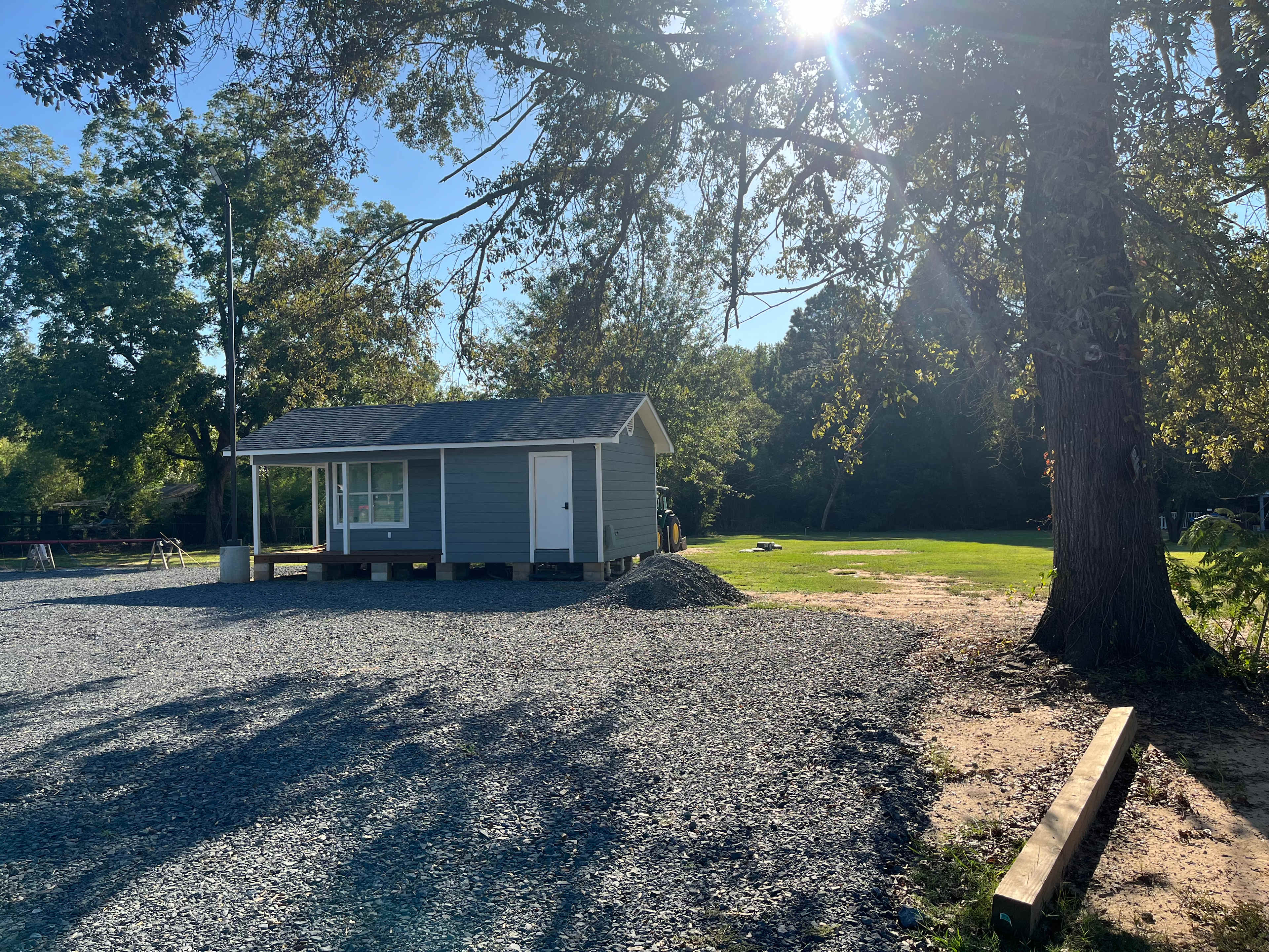 RV space with full hook up