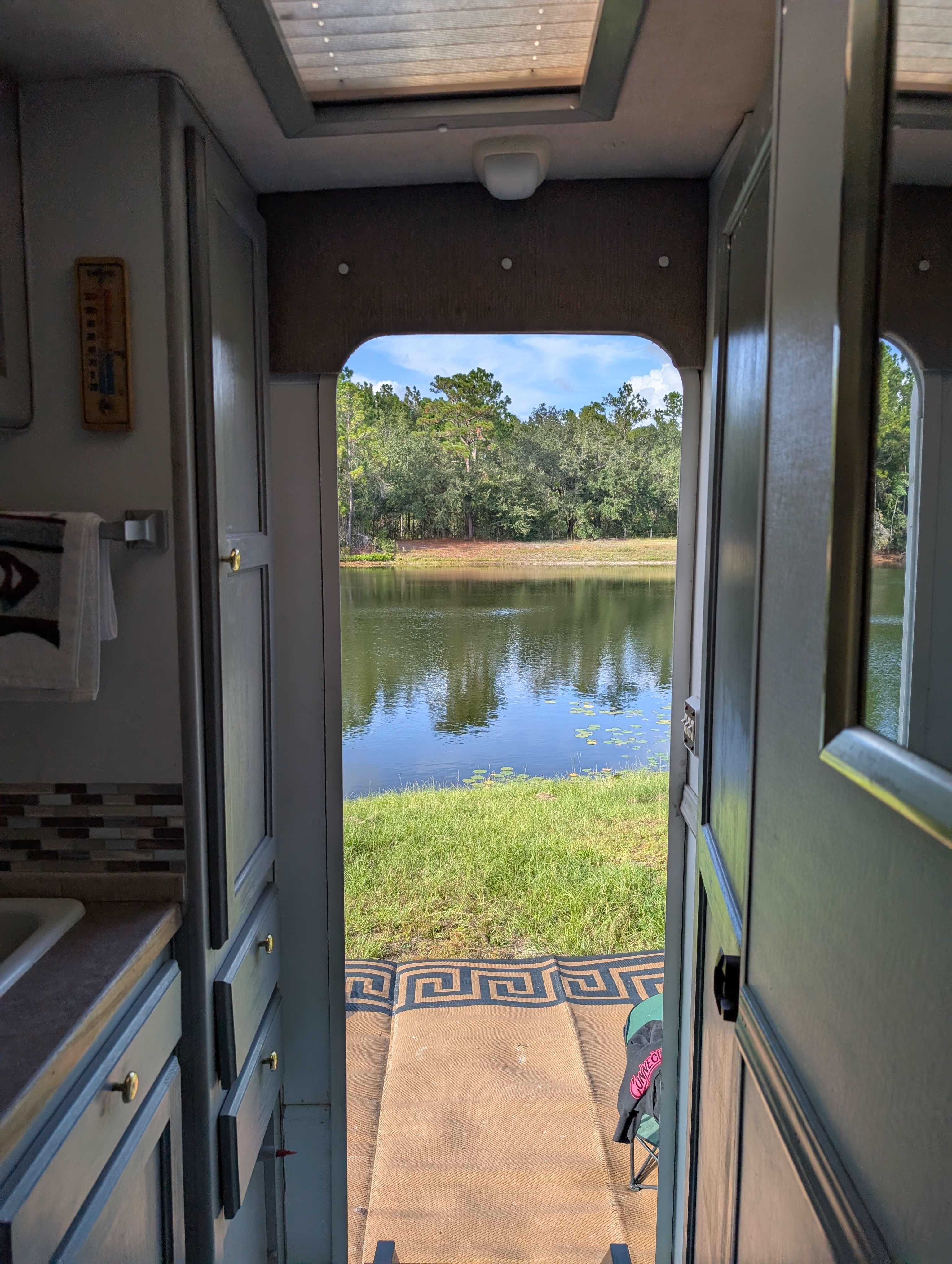 Vineyard Lake Getaway