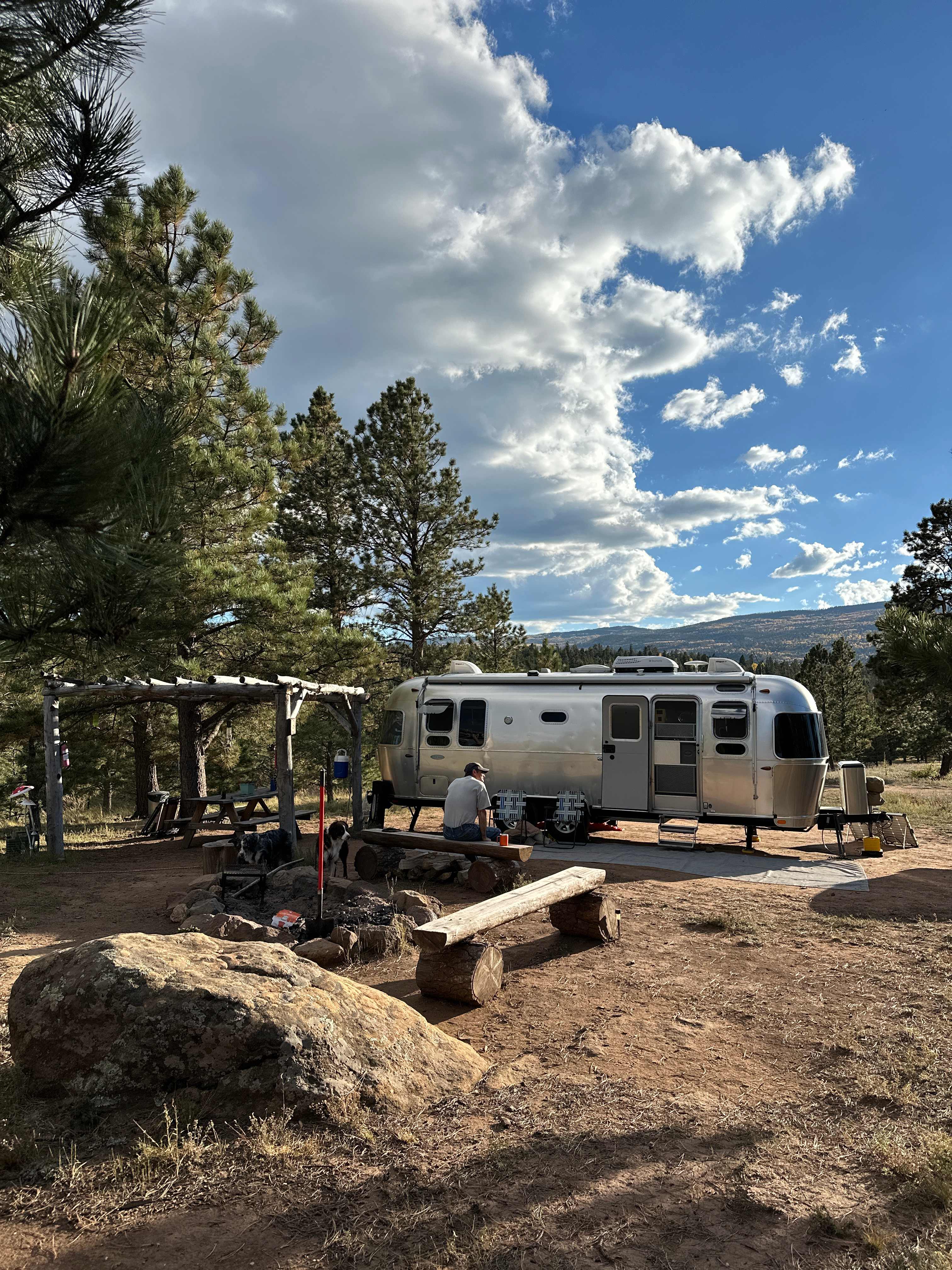 Enchanted Circle Campground (E<<)