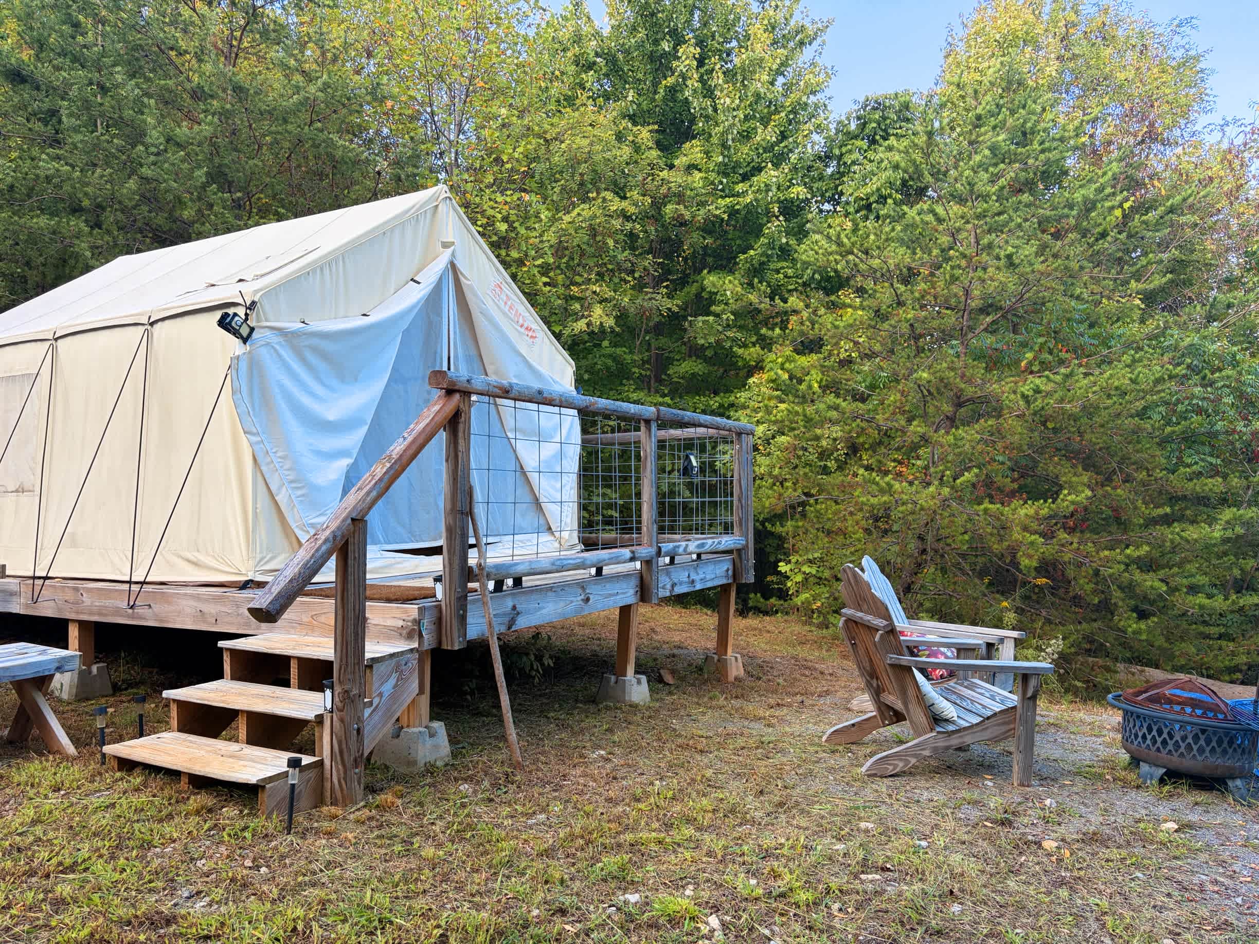 Peaceful Hollow Farm