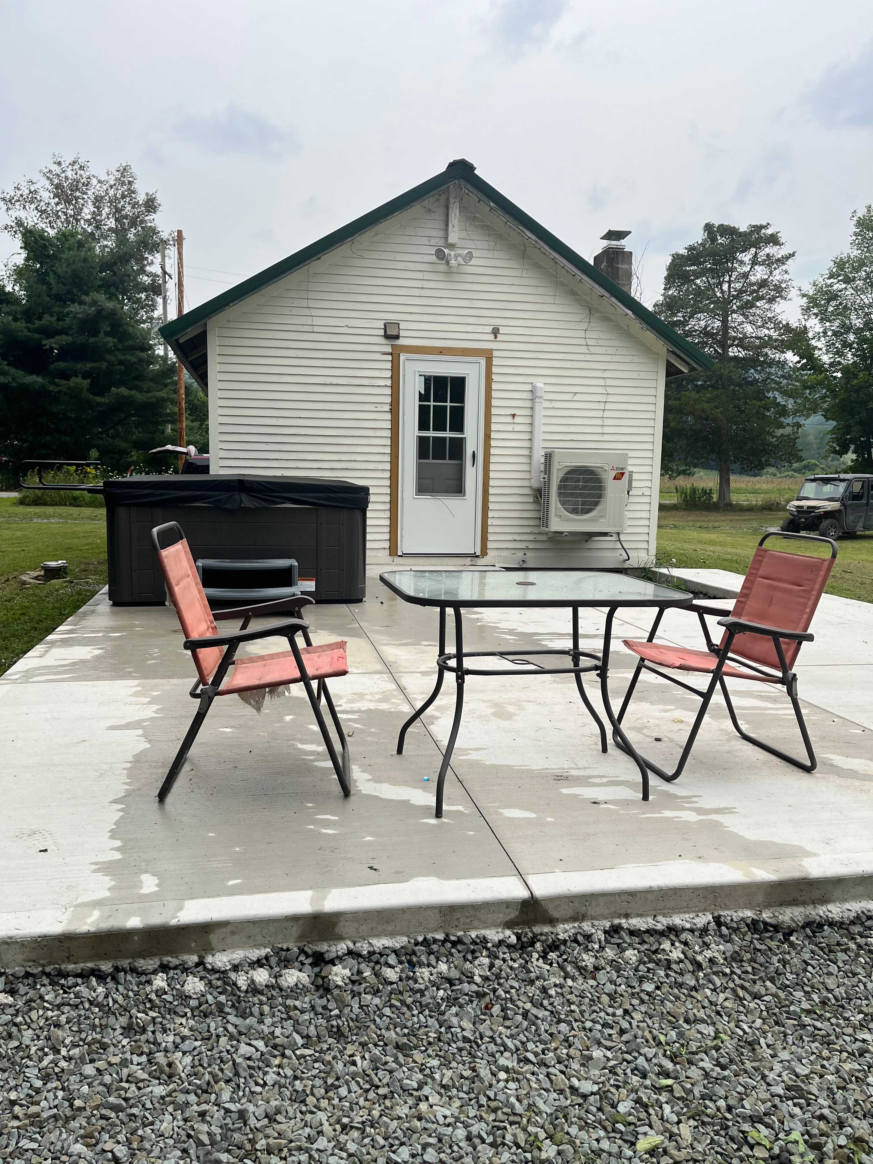 River Oasis with Hot tub