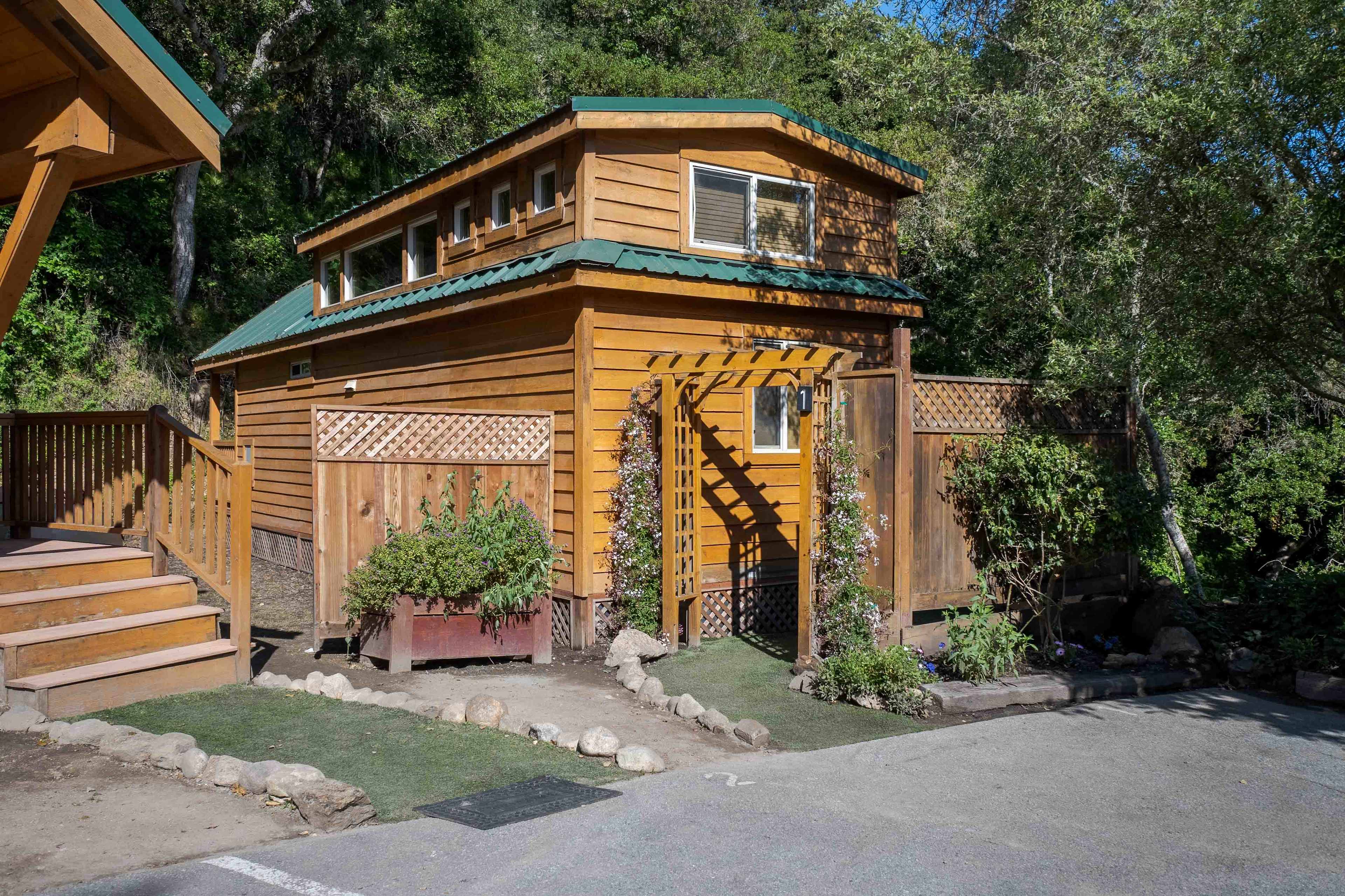 Saddle Mountain Carmel