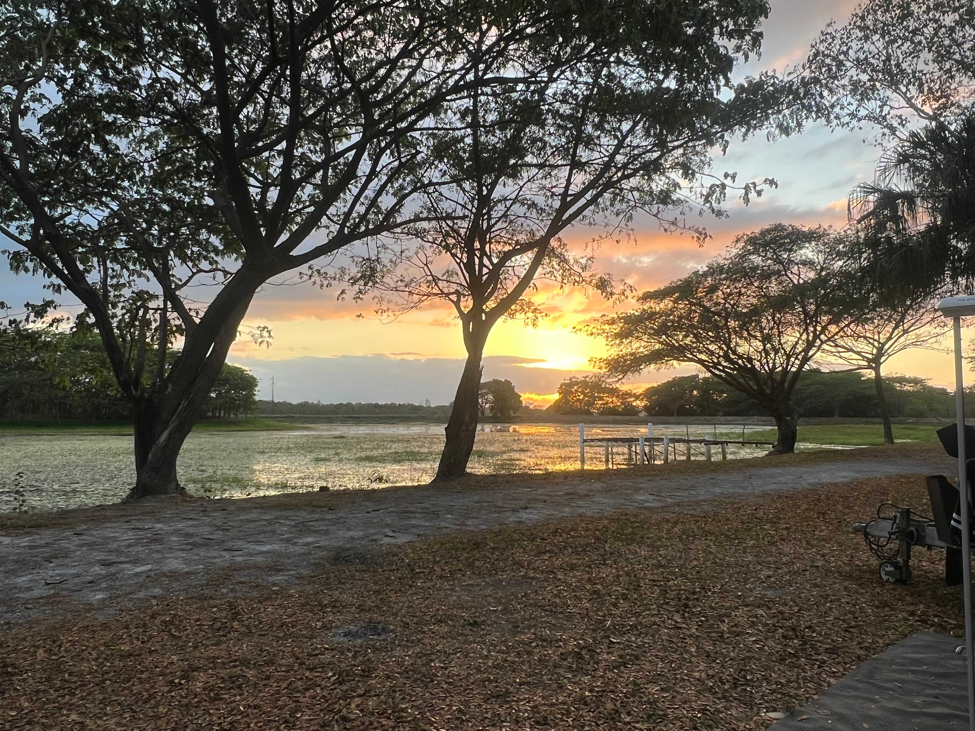 Sunrise over the lake ✔️