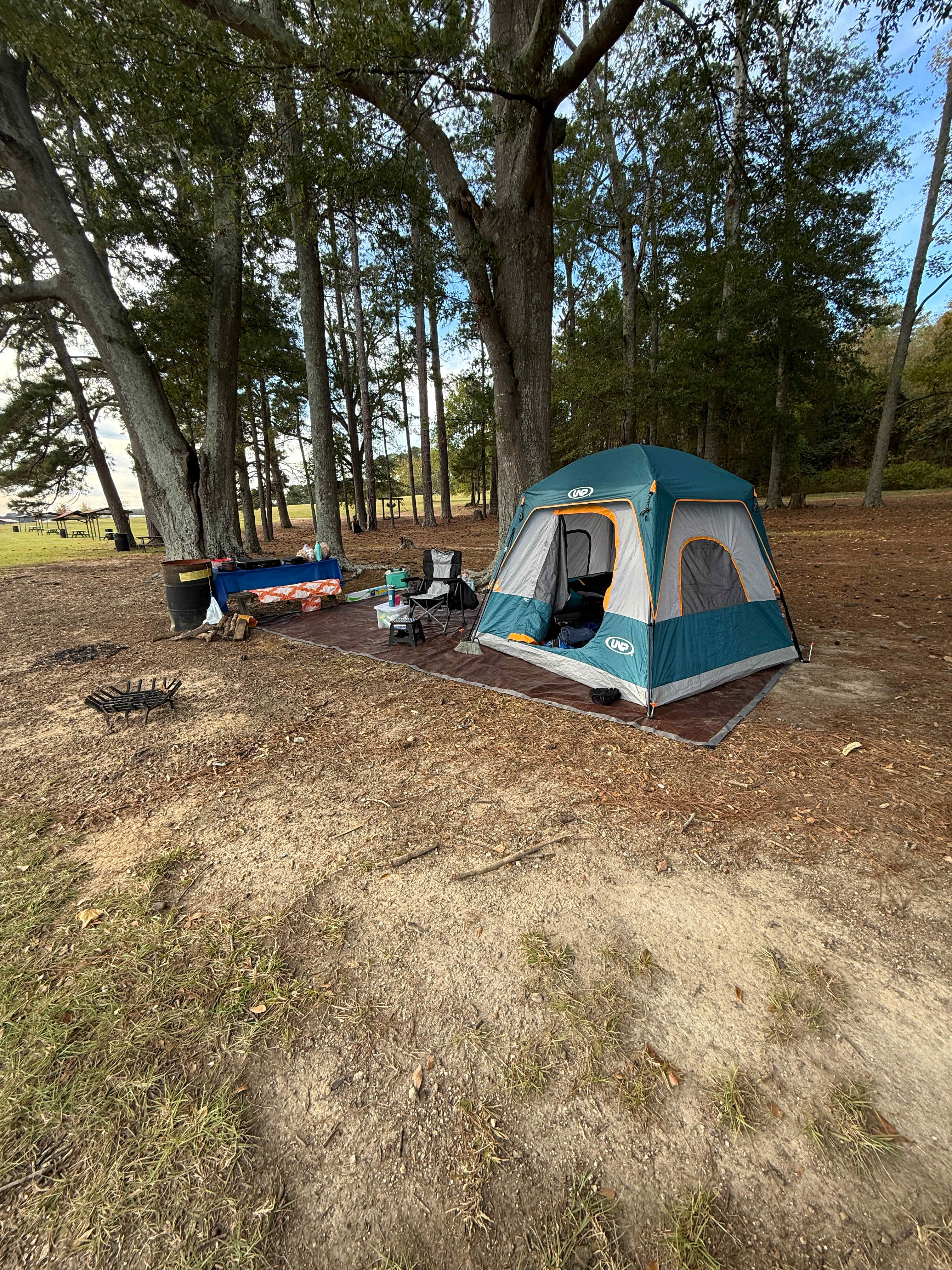 Serene Lakefront Retreat