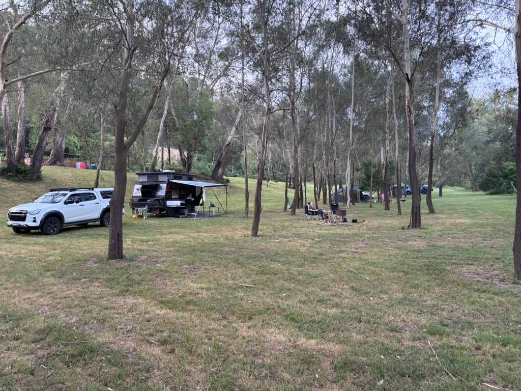 Whispering Gums Colo River Camping