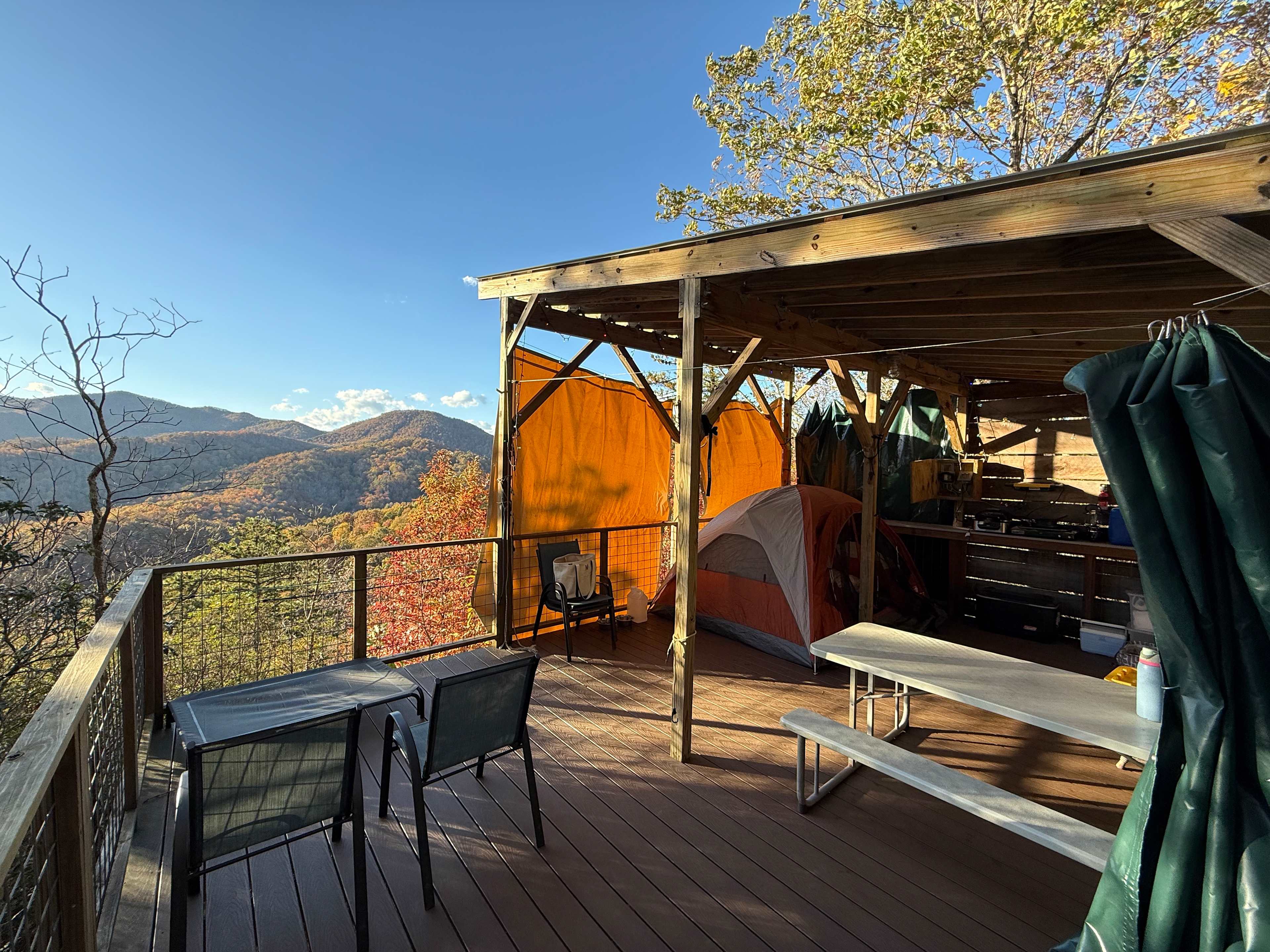 Above the Fray Glamping, Black Mtn.