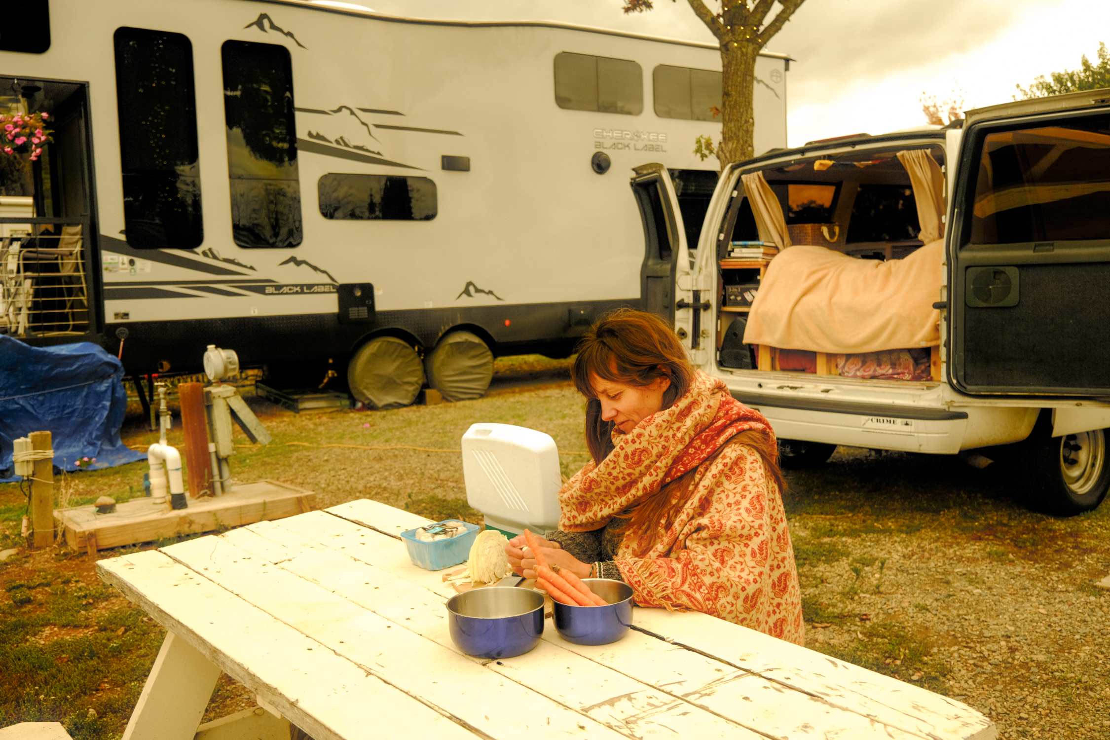 Nice spot to cook and to relax.