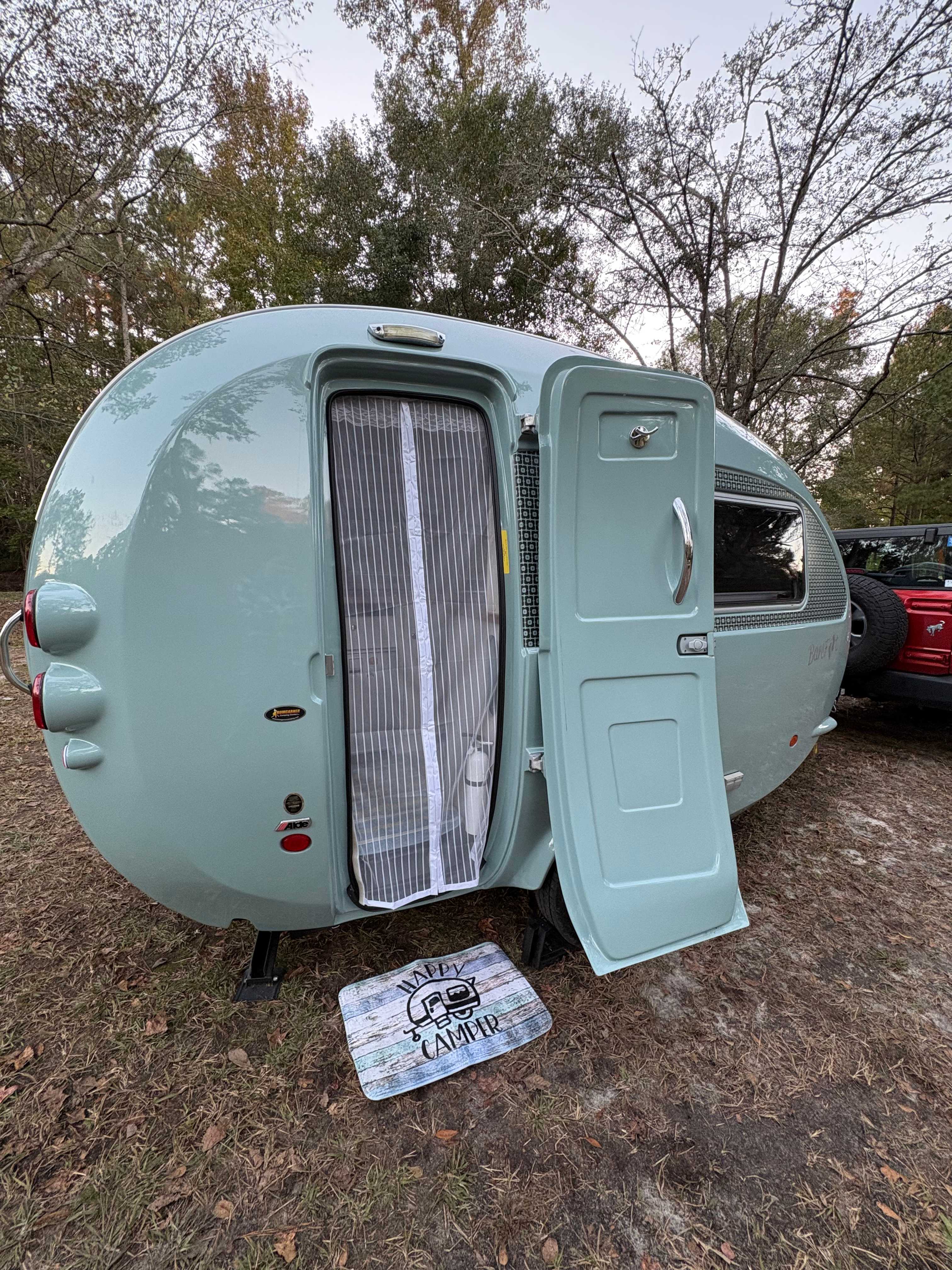 Our Barefoot Camper 🩵✨