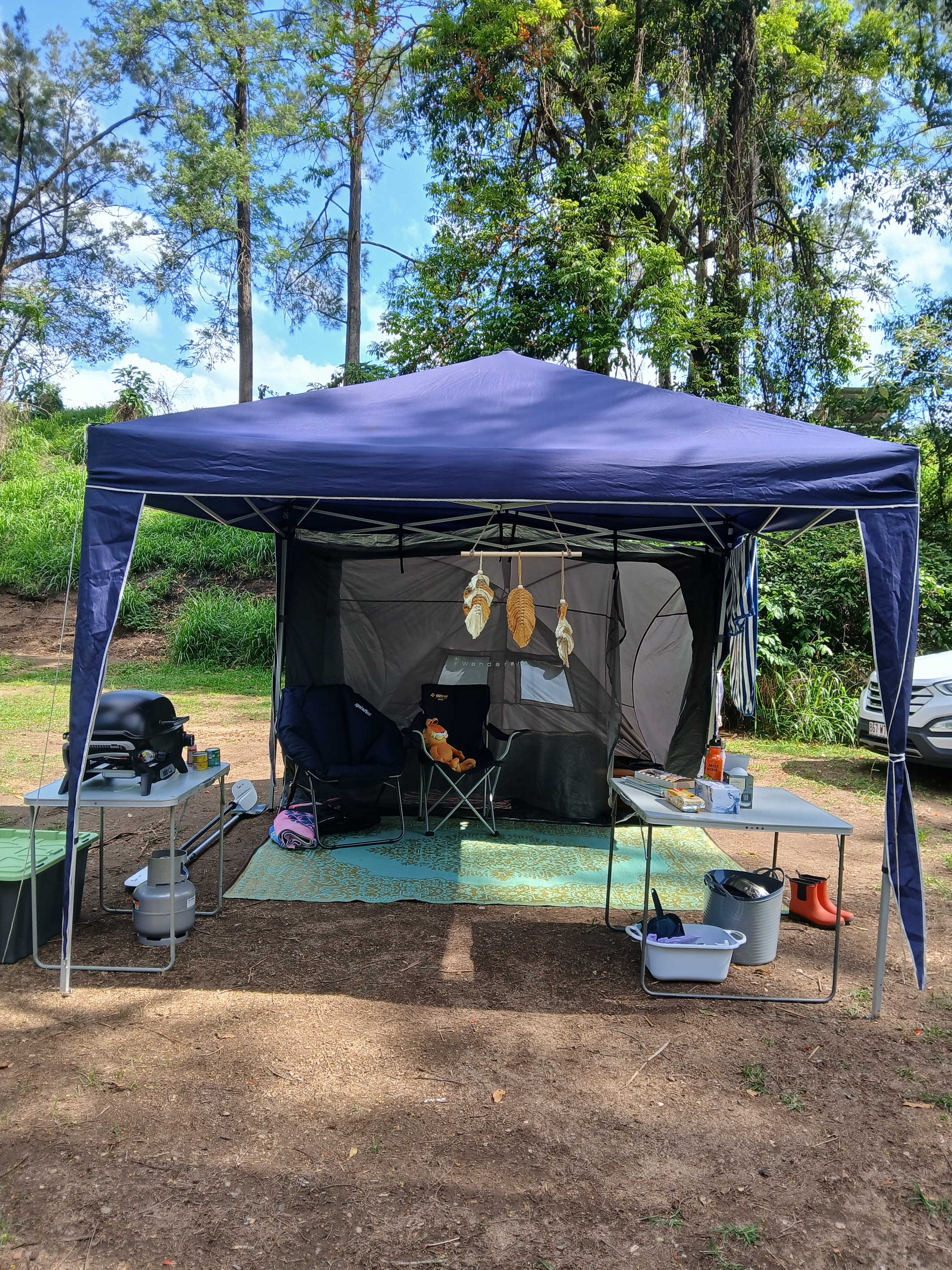 Glamping. Gazebo and hub tent.