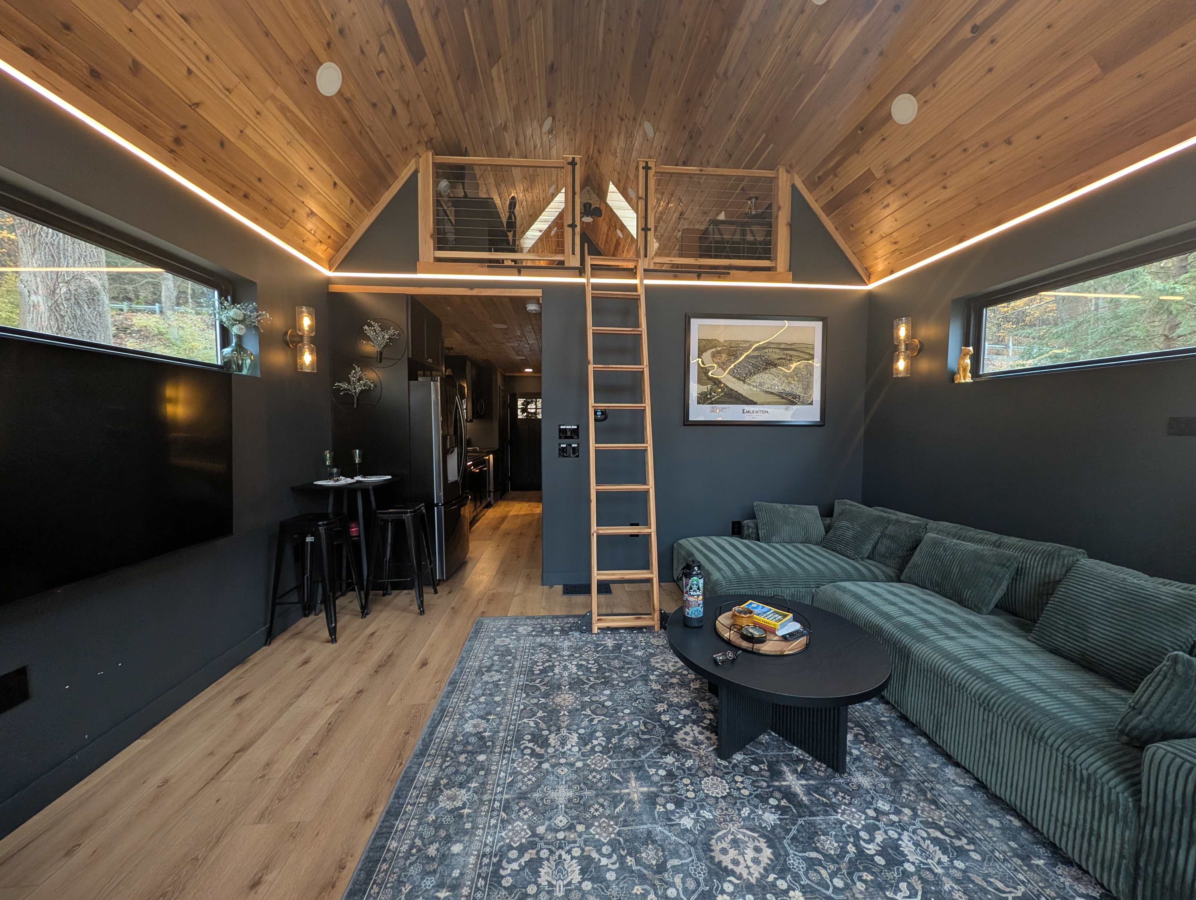 The River Otter Den - Riverfront!