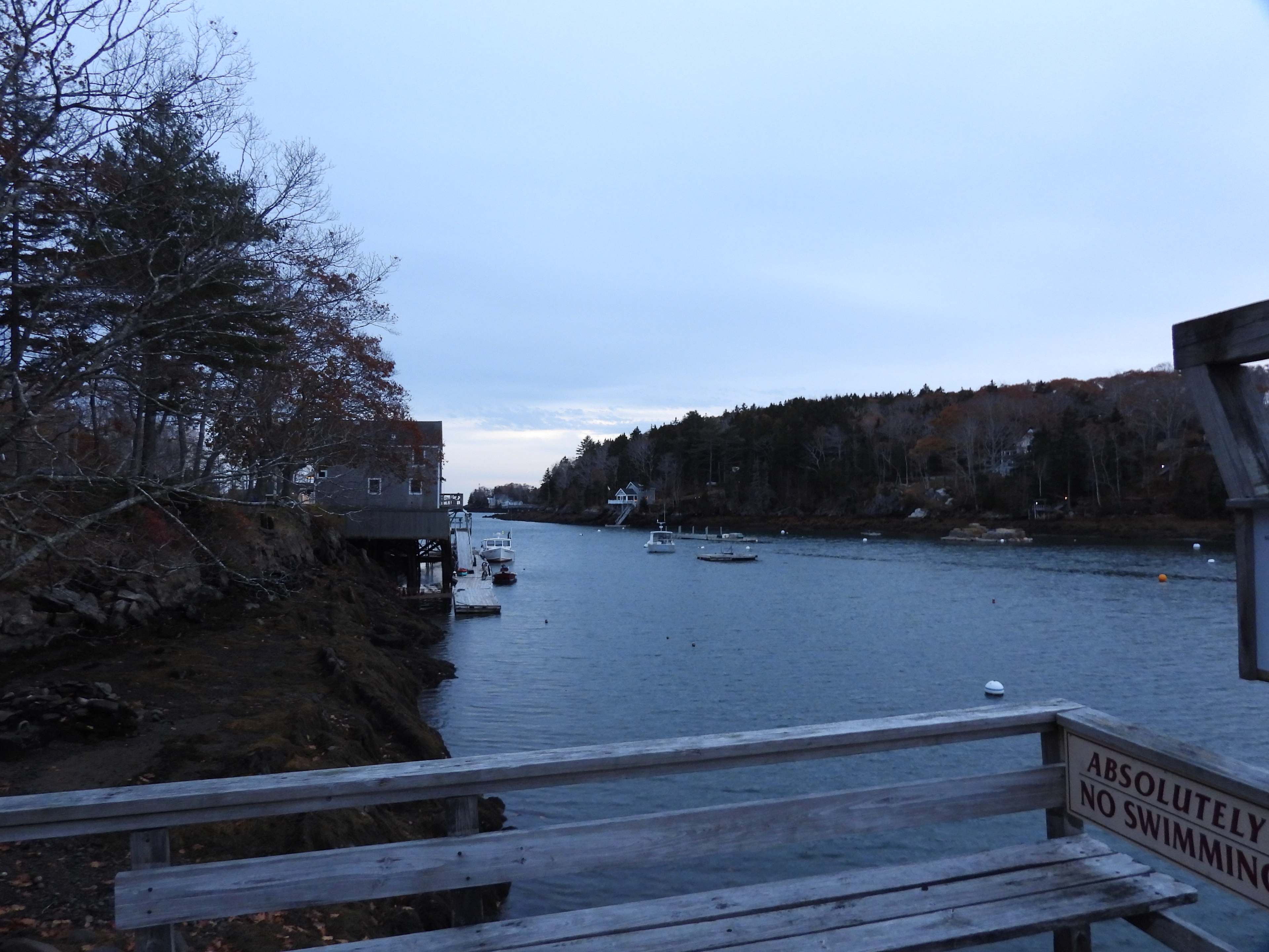 2 minute walk to the water