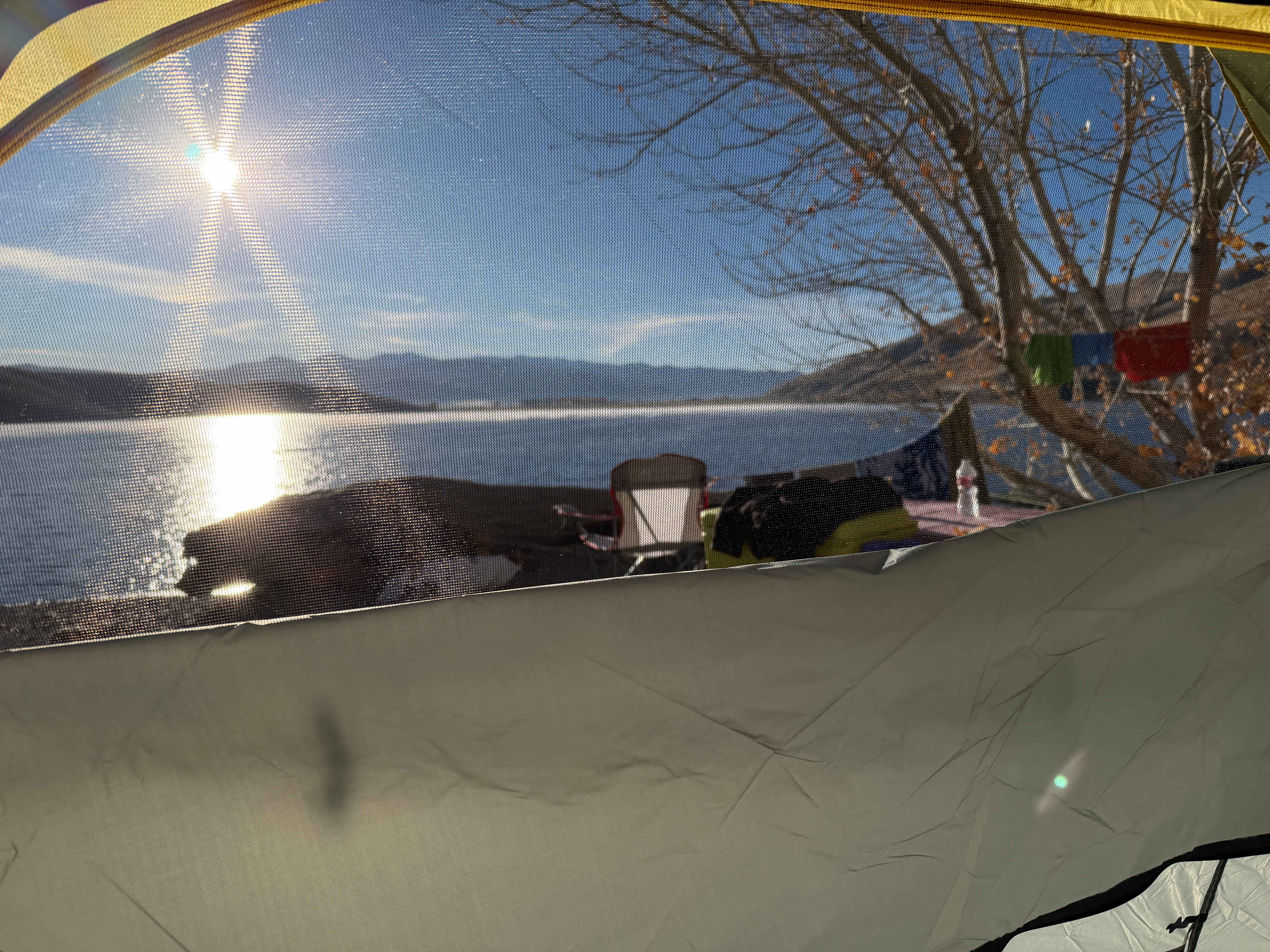 Water front on Topaz Lake