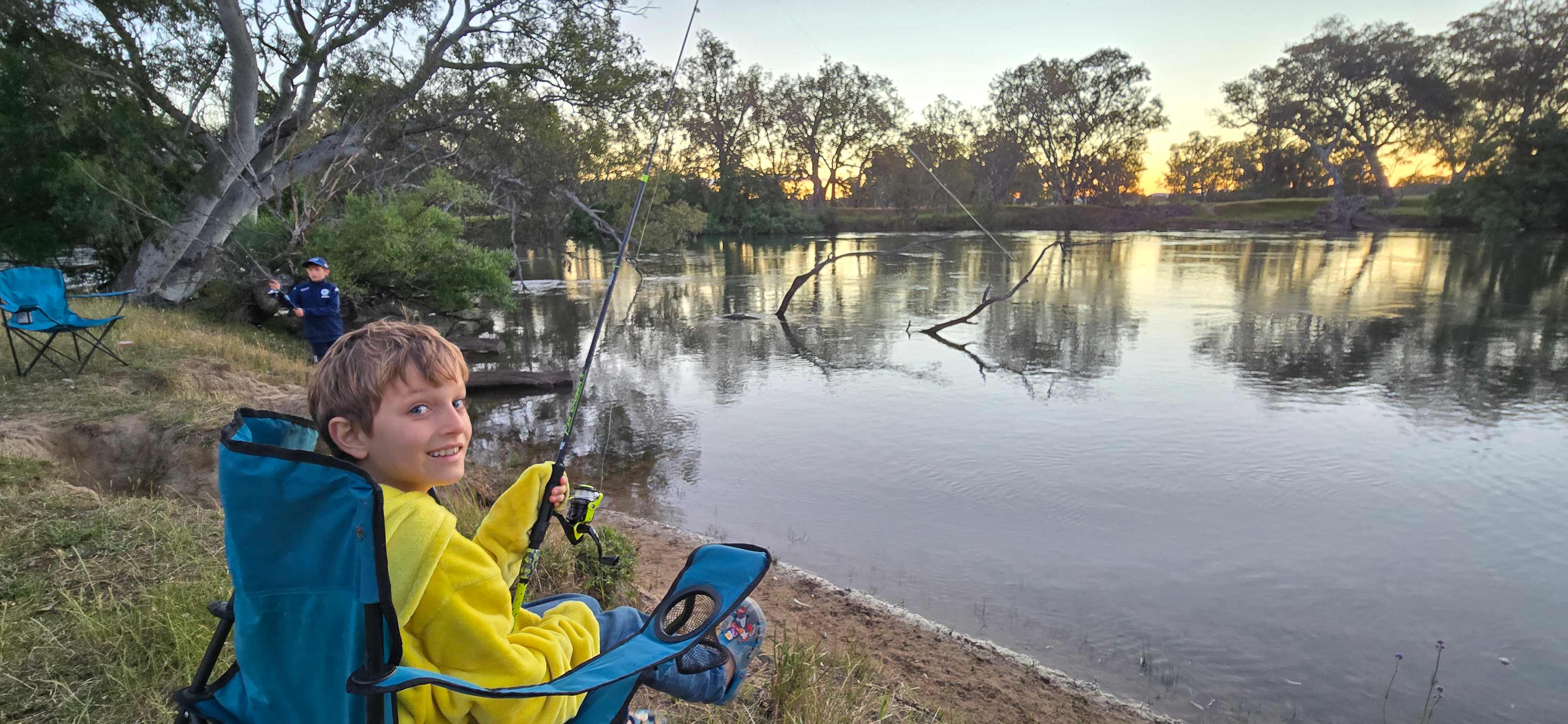 Rolling Hills & Riverside Camping