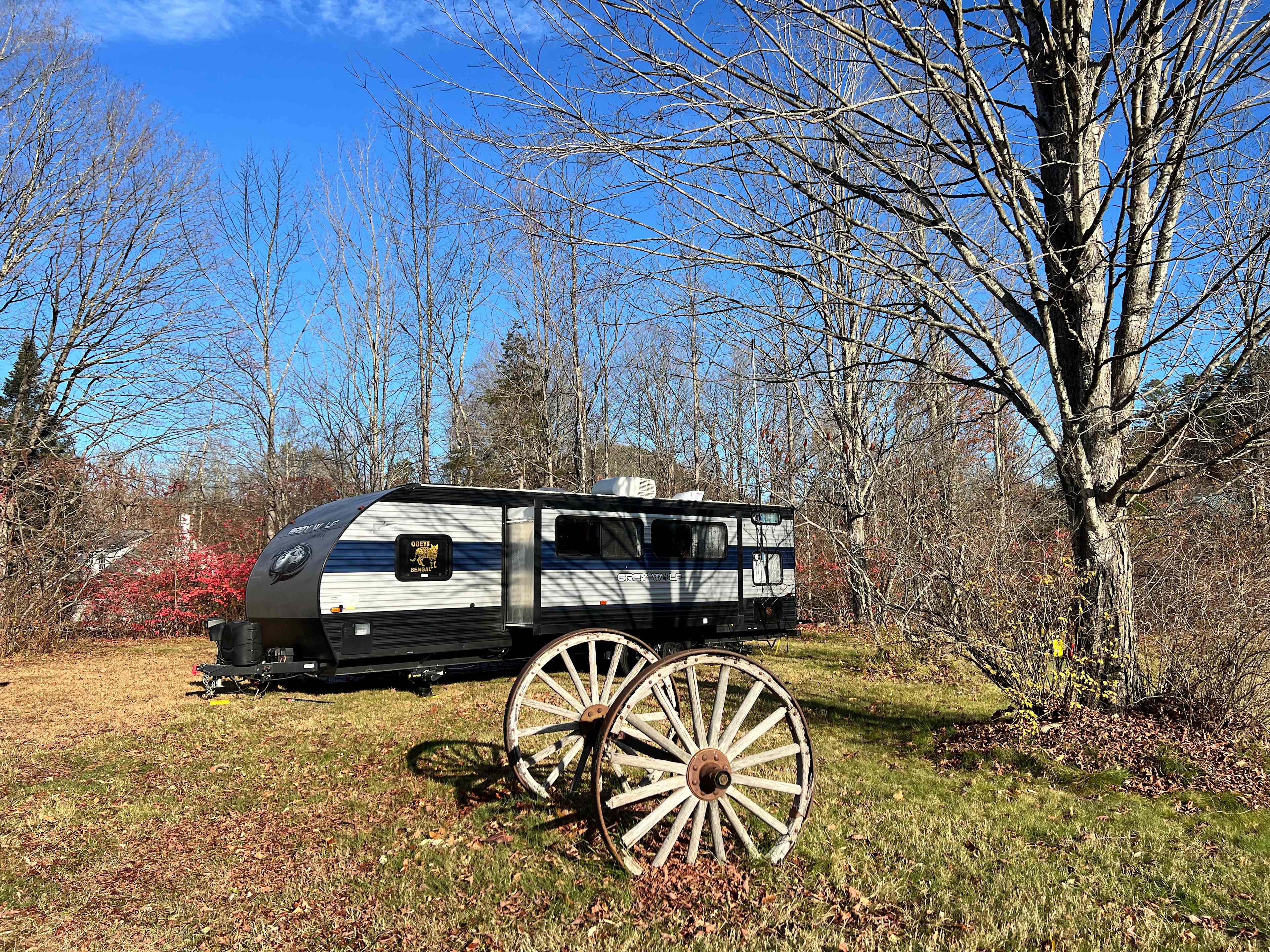 Red Gate Farm/ DuGrenier Glass Art