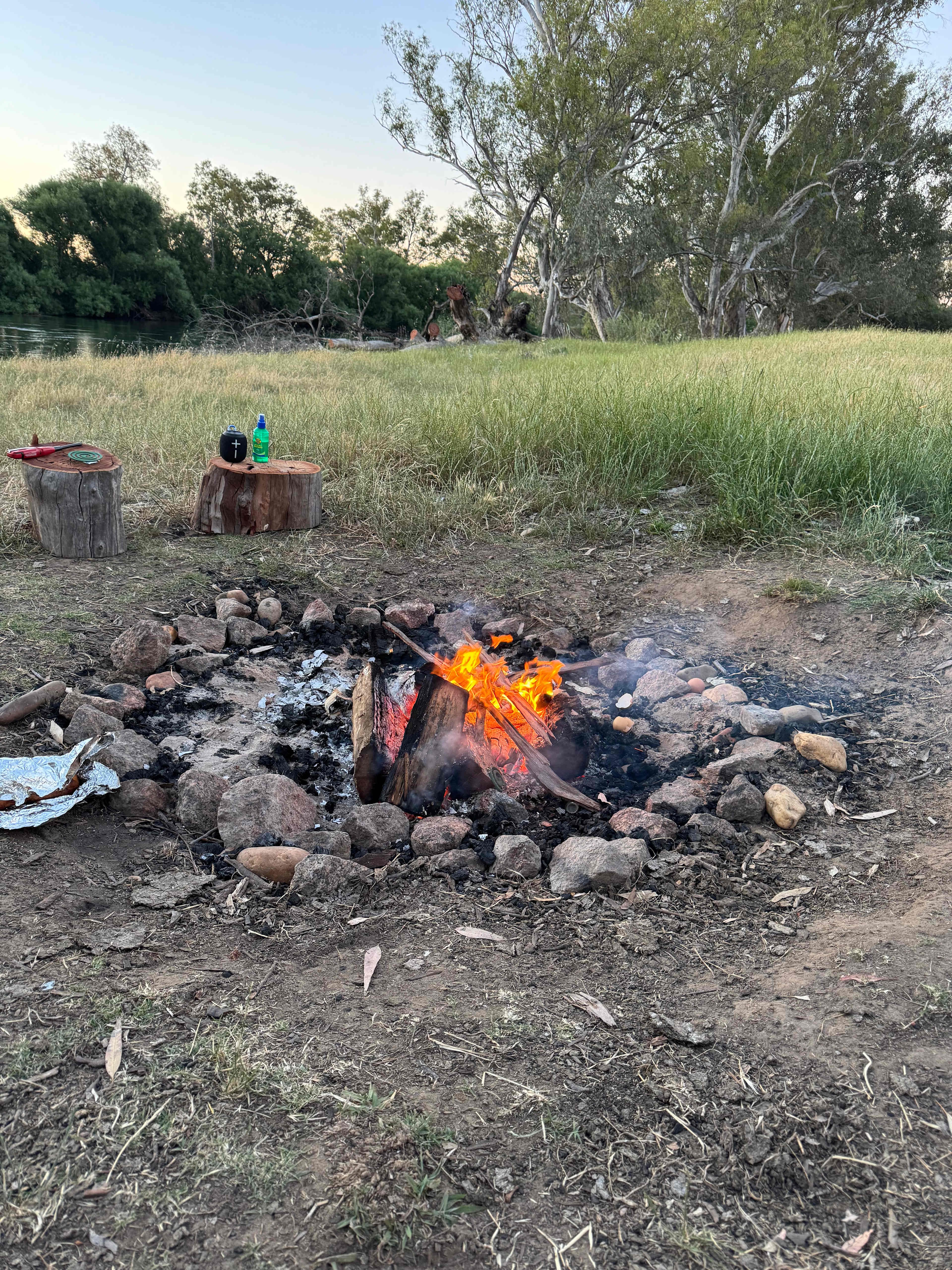 Rolling Hills & Riverside Camping