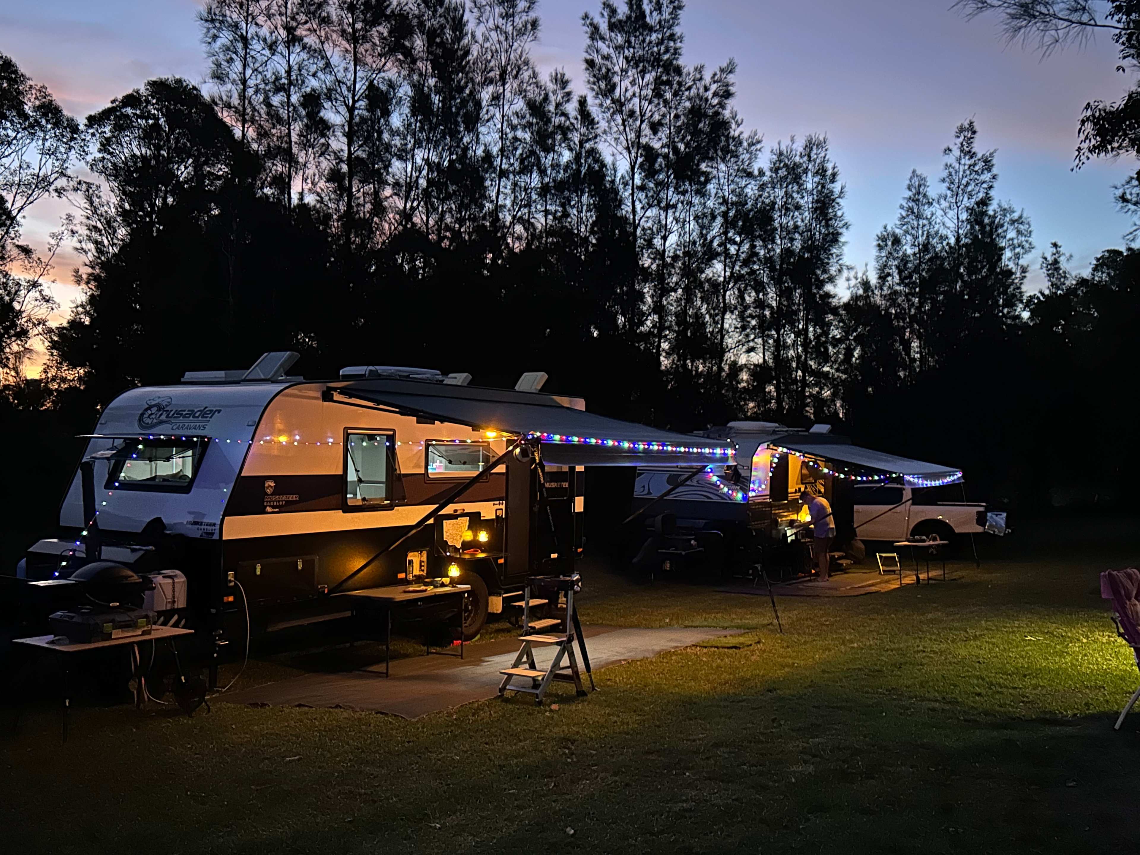Trees both side provide shade throughout the day.