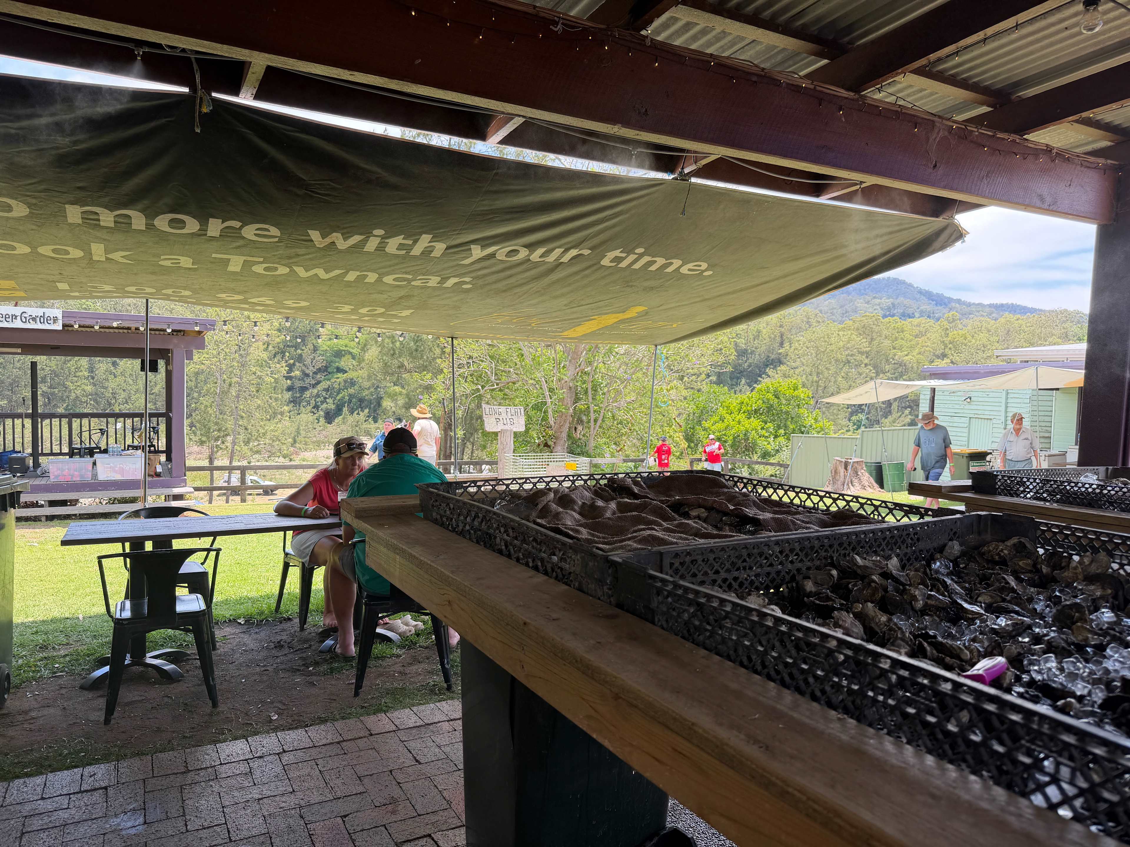 Long Flat Pub Riverside Camping