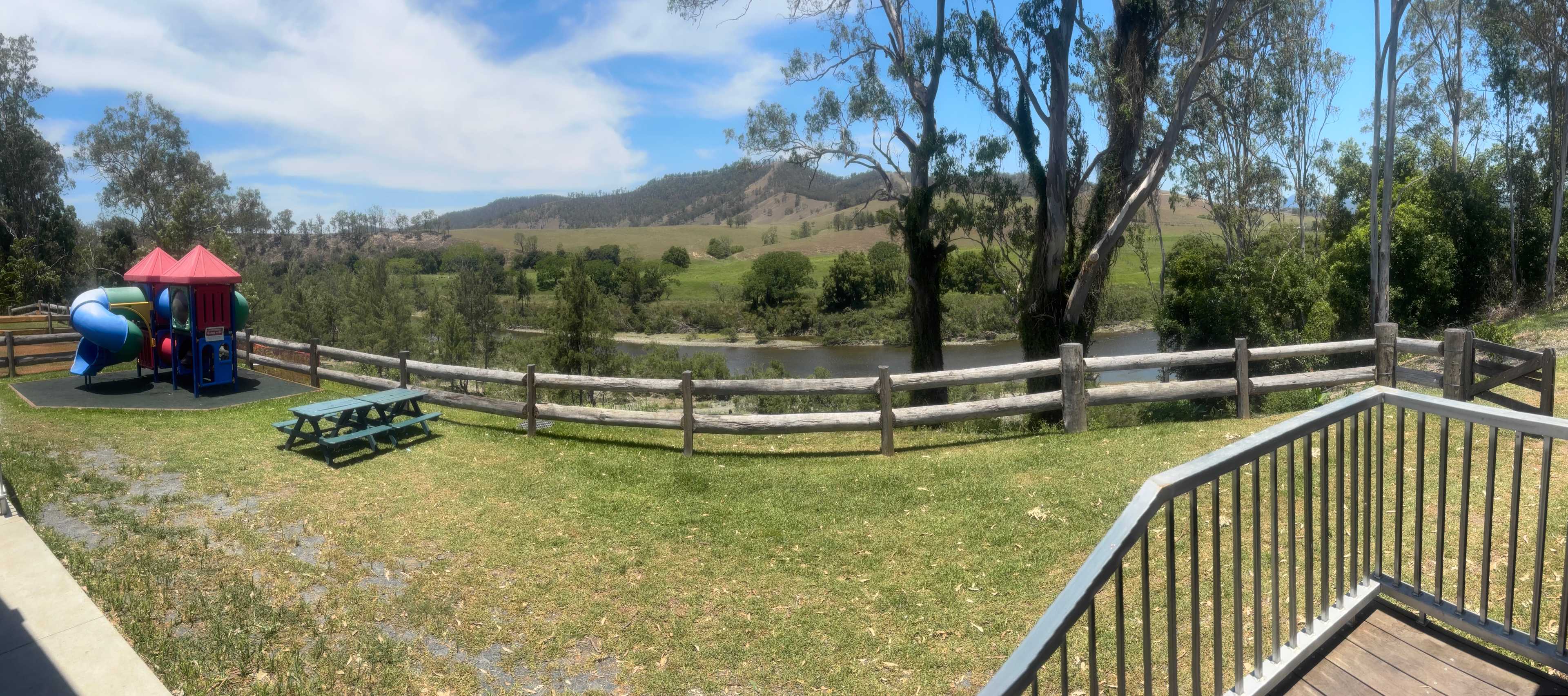 Long Flat Pub Riverside Camping