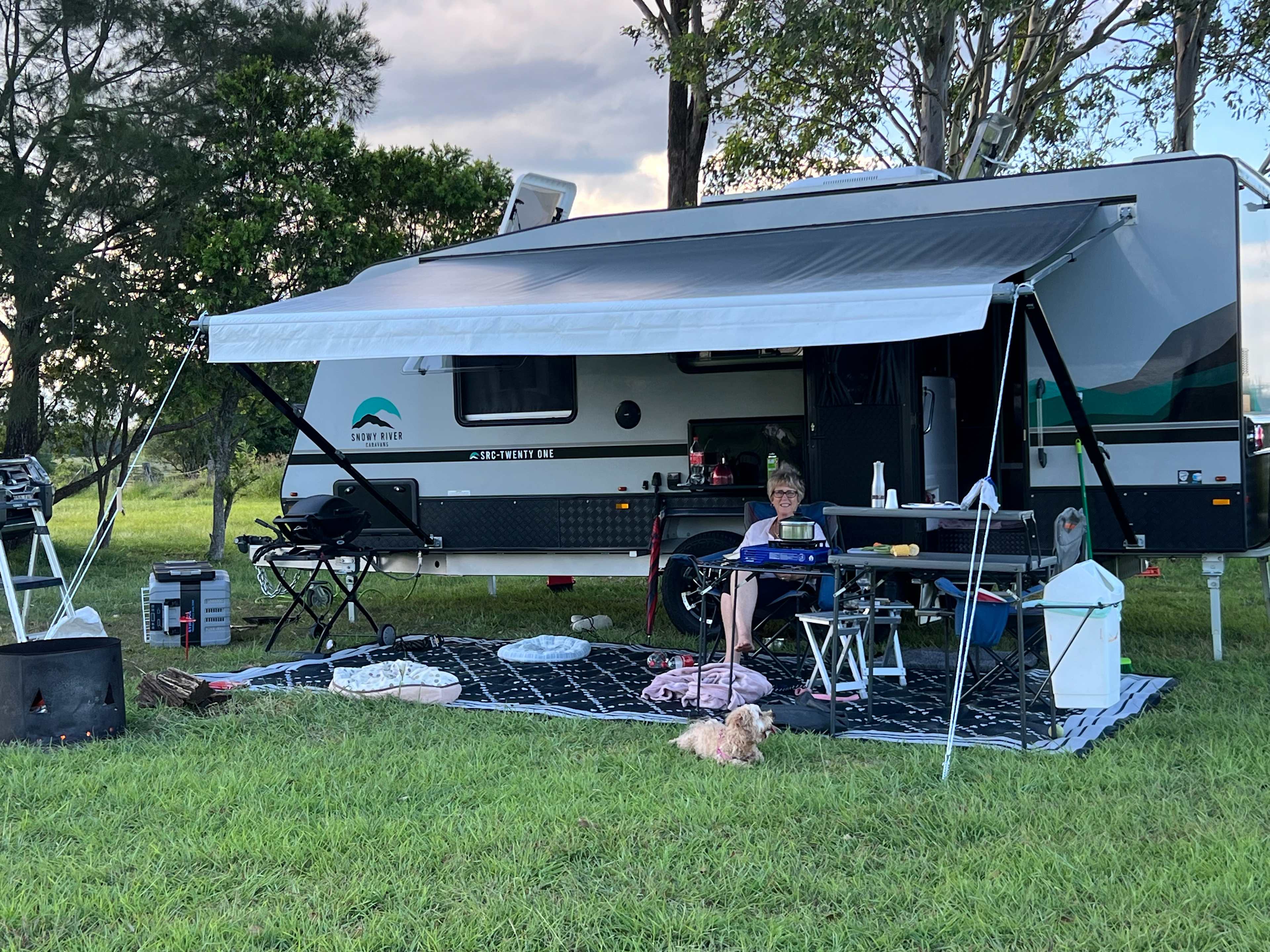 Olive View Estate - Stunning Views!