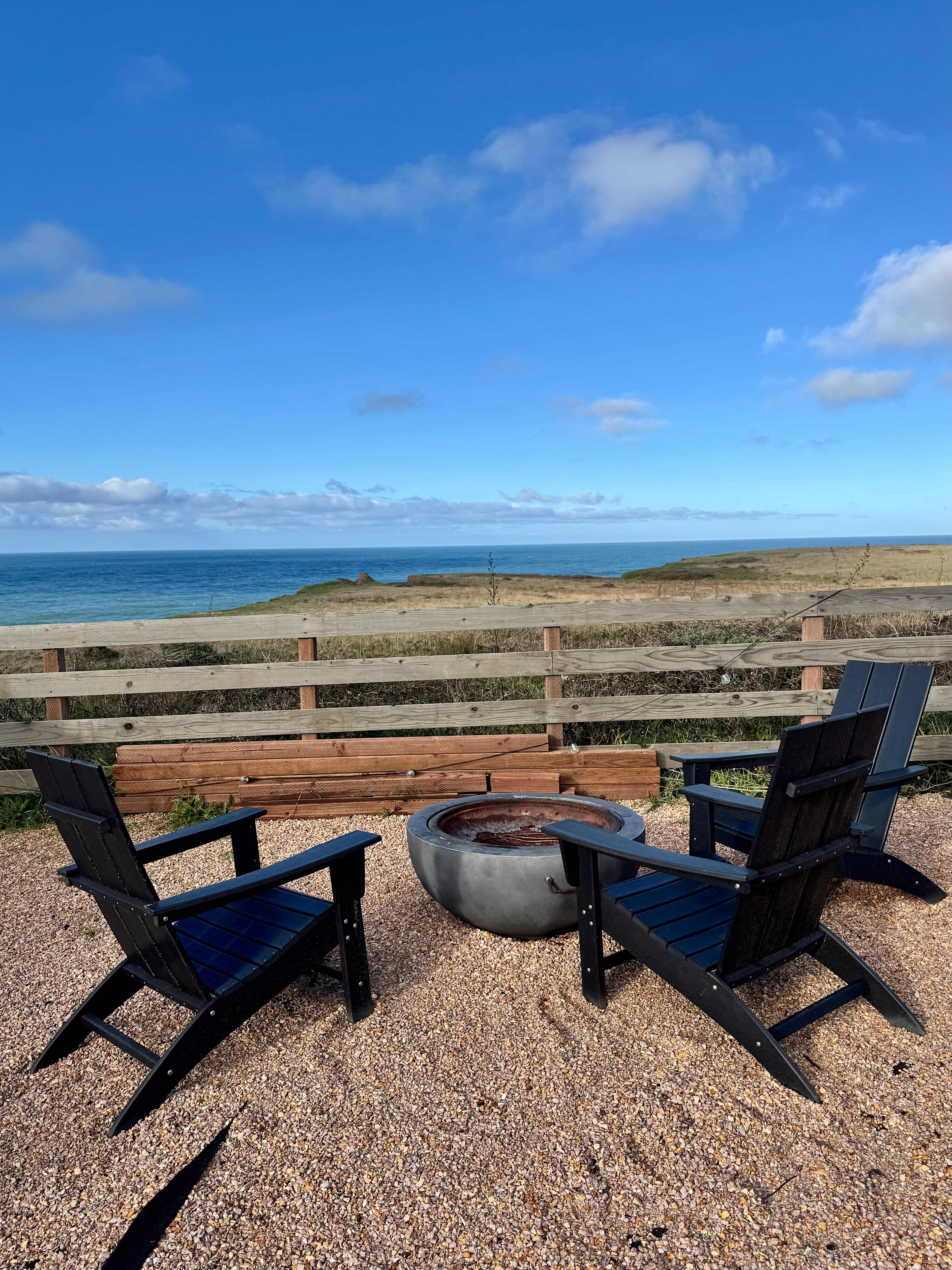 Love the campfire setup