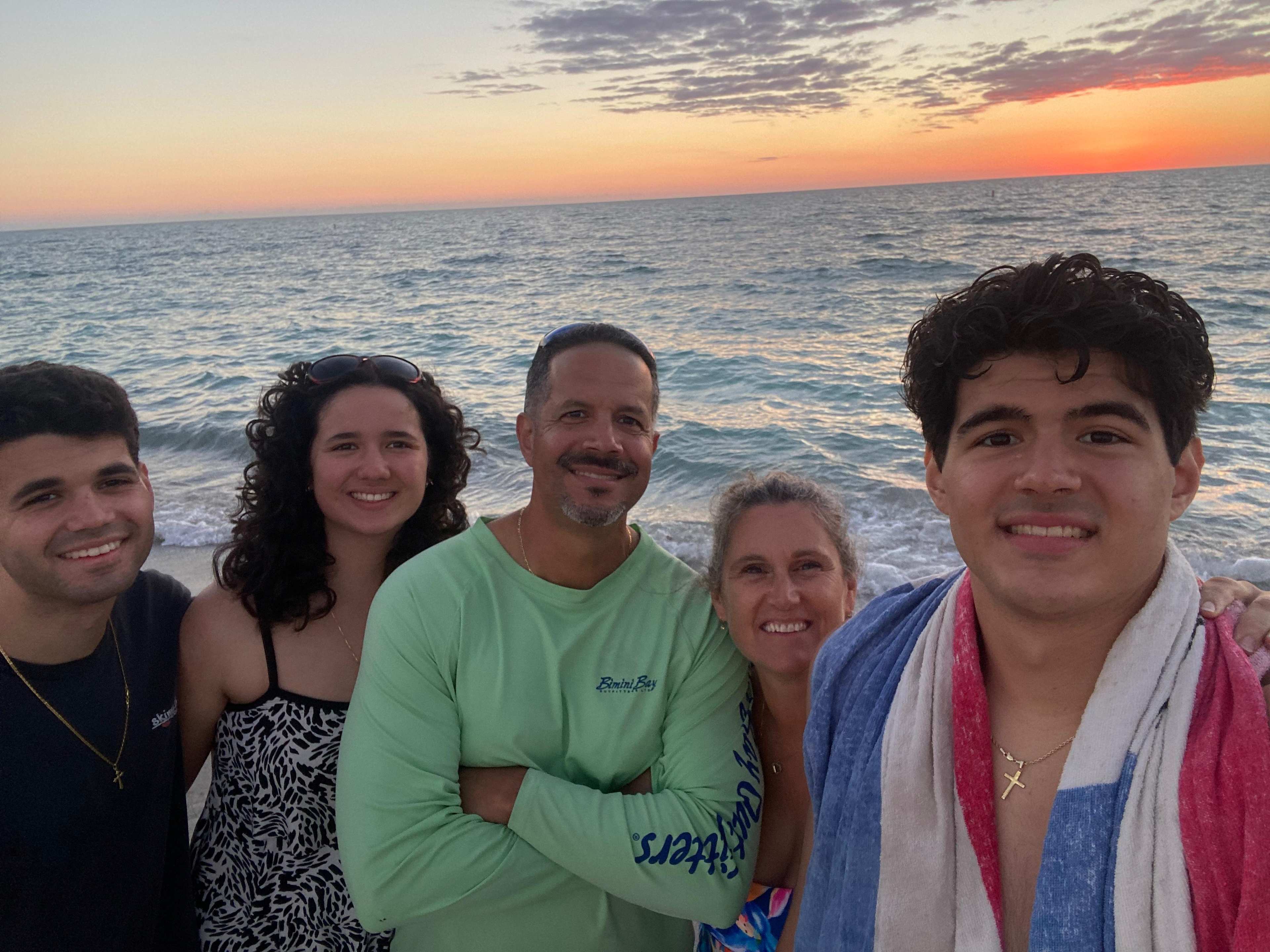 Bell Oaks Ranch 5 min from Beach